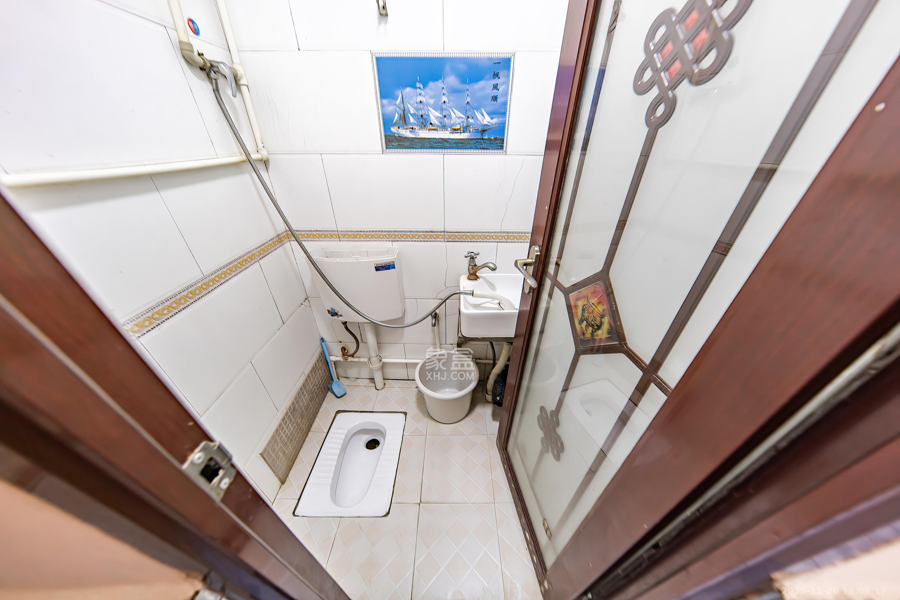 上麻园岭散盘 3室2厅1卫 59.8万 上麻园岭散盘 3室2厅1卫 59.8万卫生间