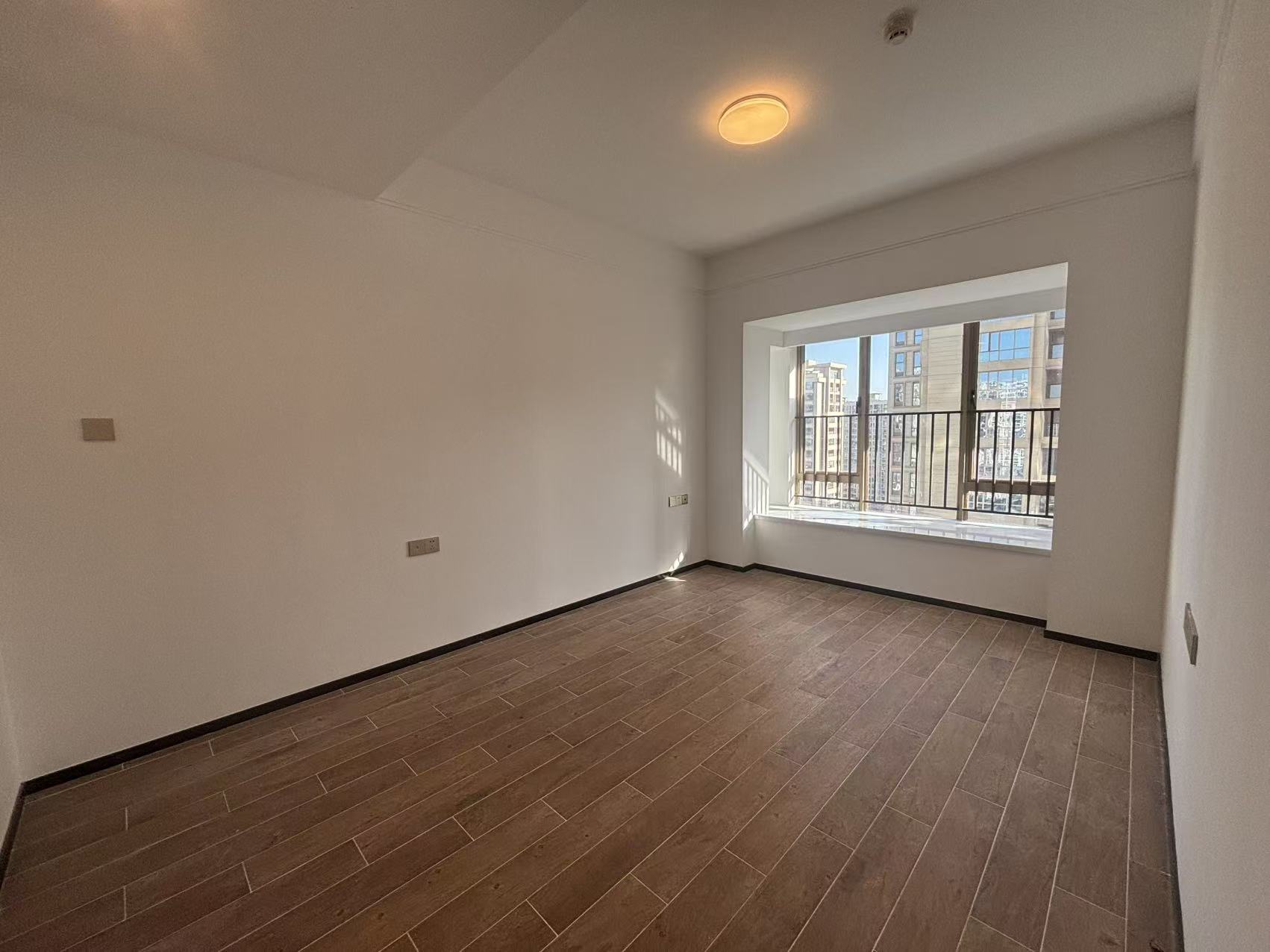 阳光金典（颐养公社阳光城二期）  3室2厅2卫    3200.0元/月室内图