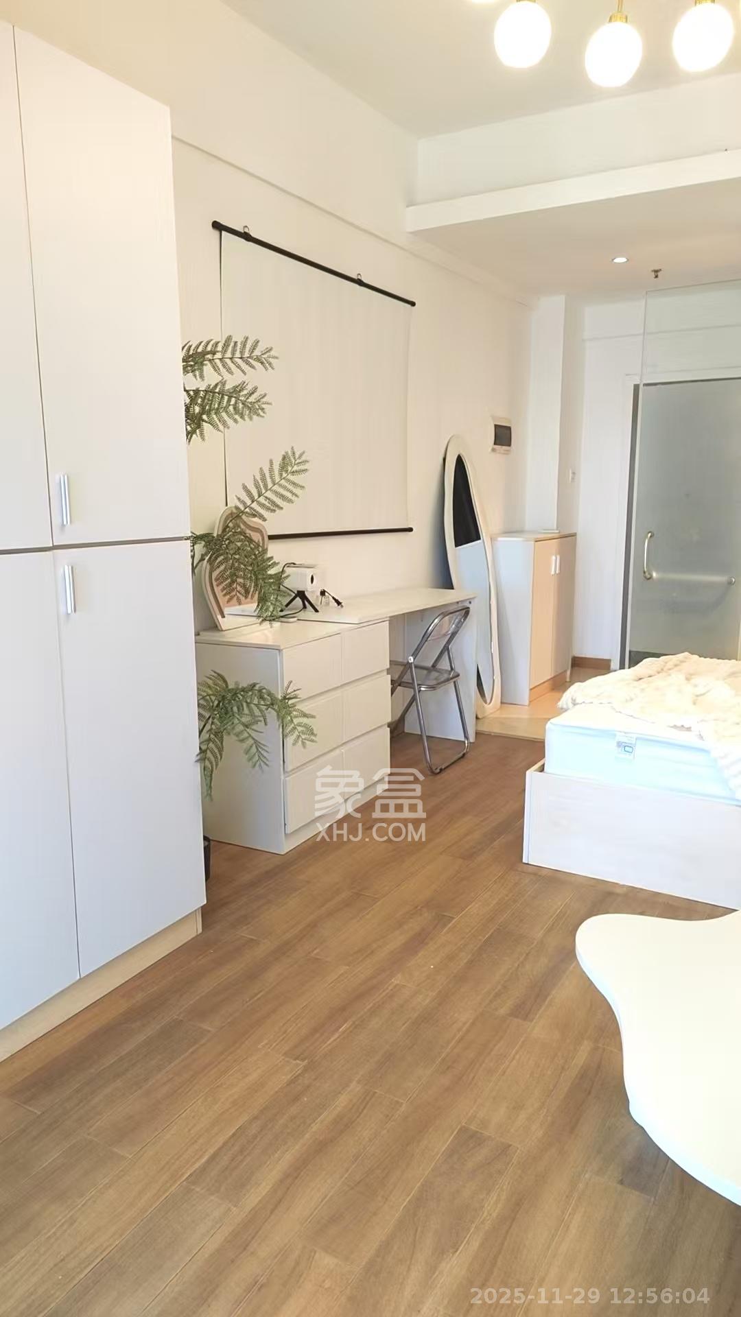 水岸世景 1室1厅1卫 1350.0元/月 水岸世景 1室1厅1卫 1350.0元/月室内图