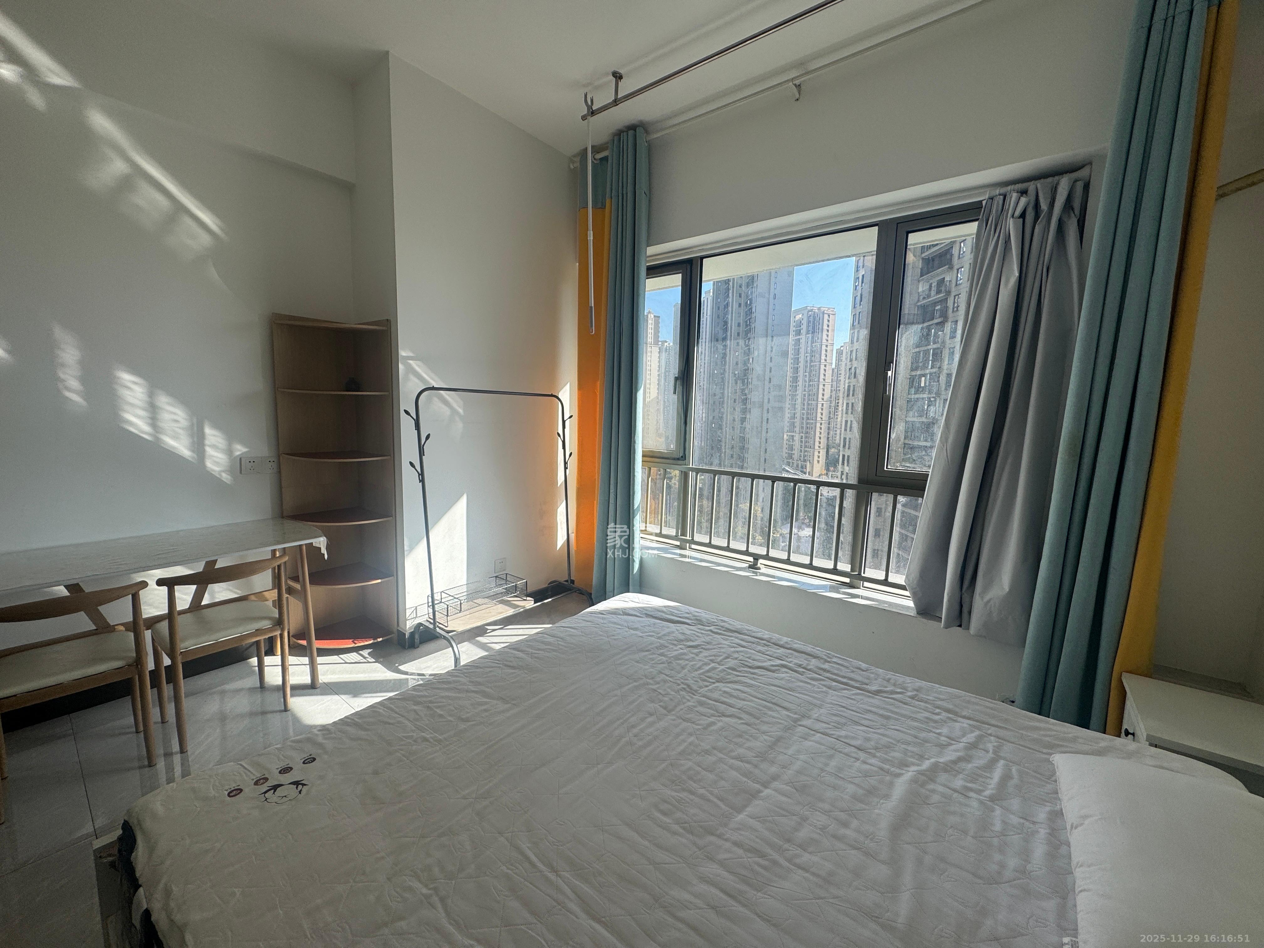 梅溪湖金茂湾  2室2厅1卫    1700.0元/月室内图