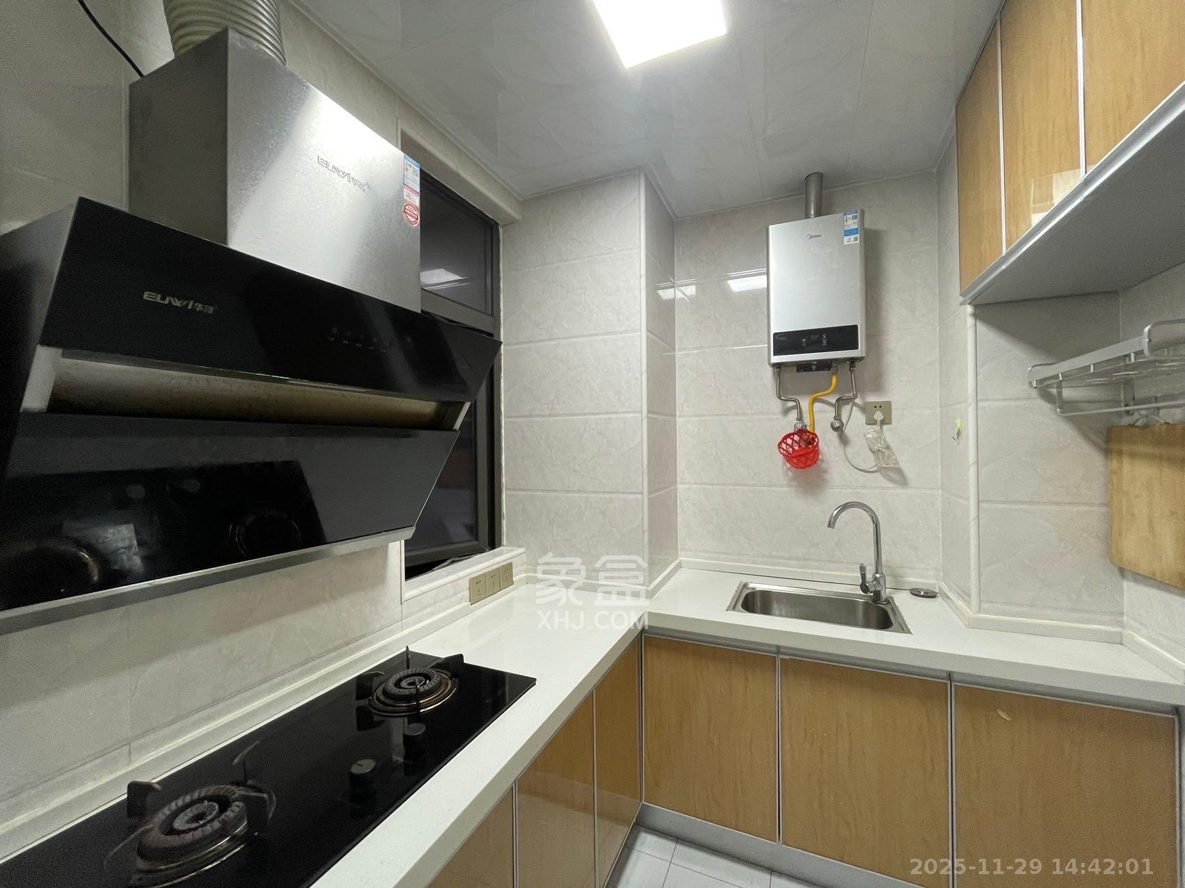 嘉雨兴园 2室1厅1卫 2500.0元/月 嘉雨兴园 2室1厅1卫 2500.0元/月室内图