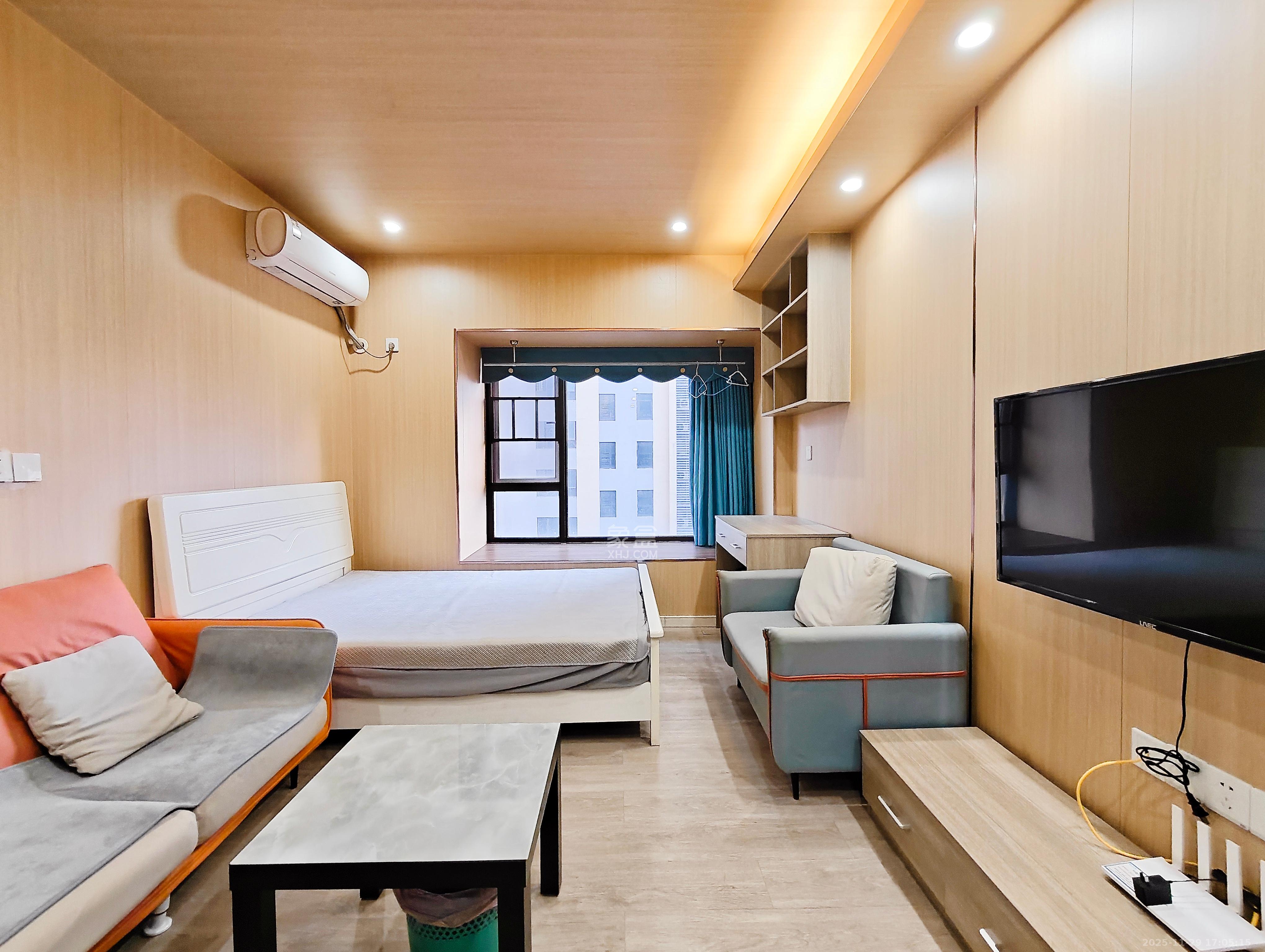 奥园城市天骄一期  1室1厅1卫    1500.0元/月