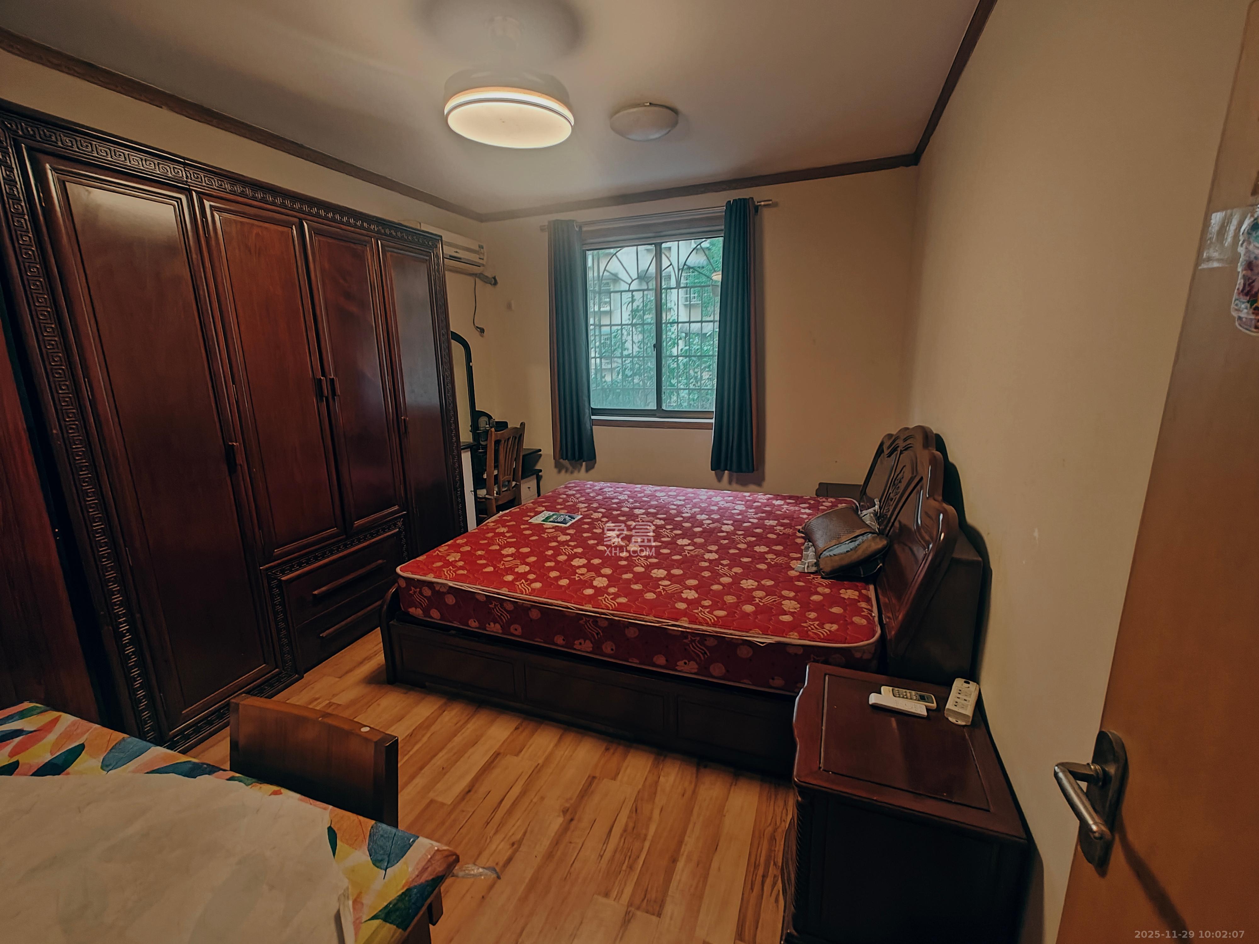 英才园三片  3室2厅1卫    2300.0元/月室内图