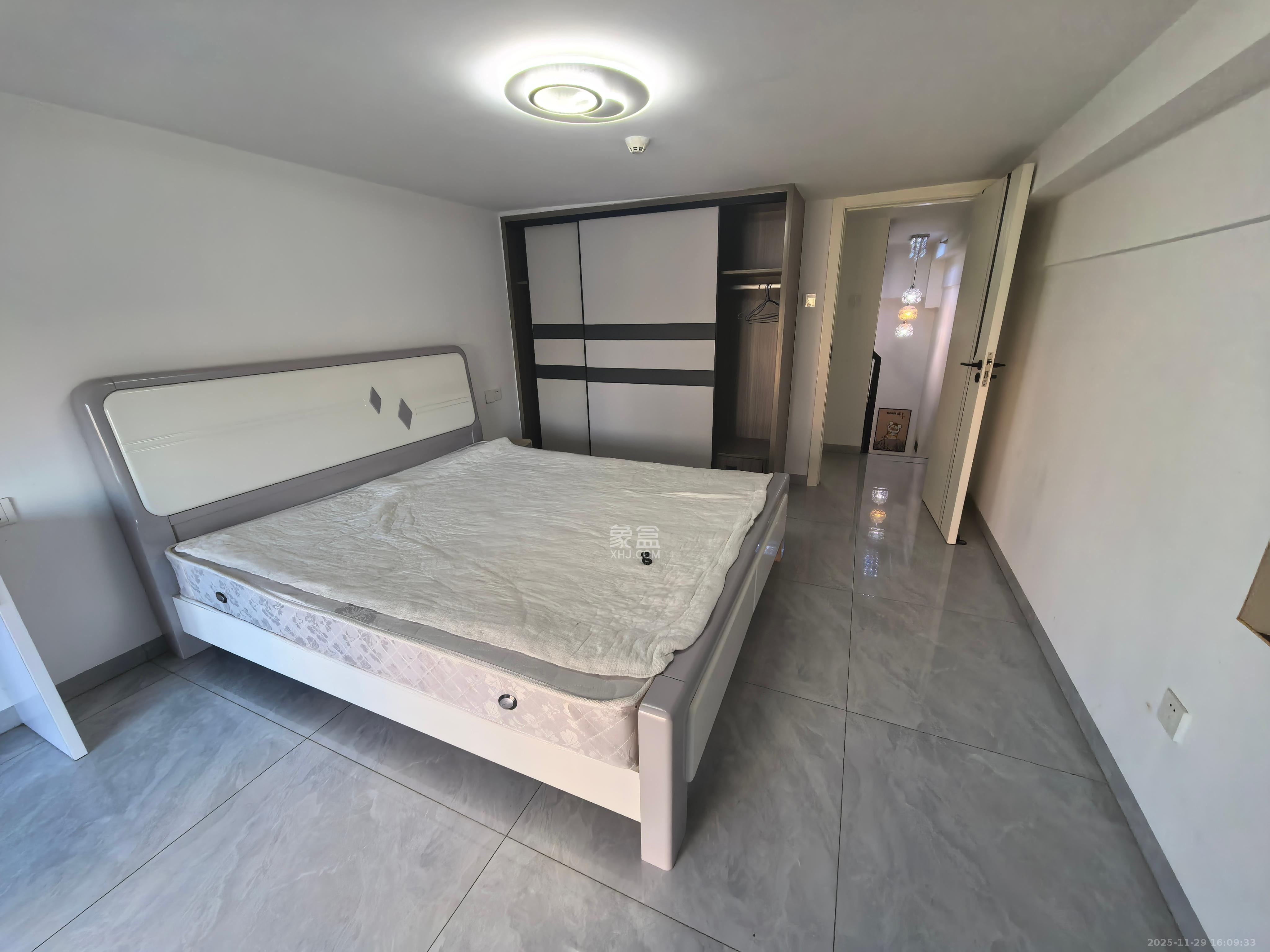 新城悦隽  2室1厅1卫    1600.0元/月室内图