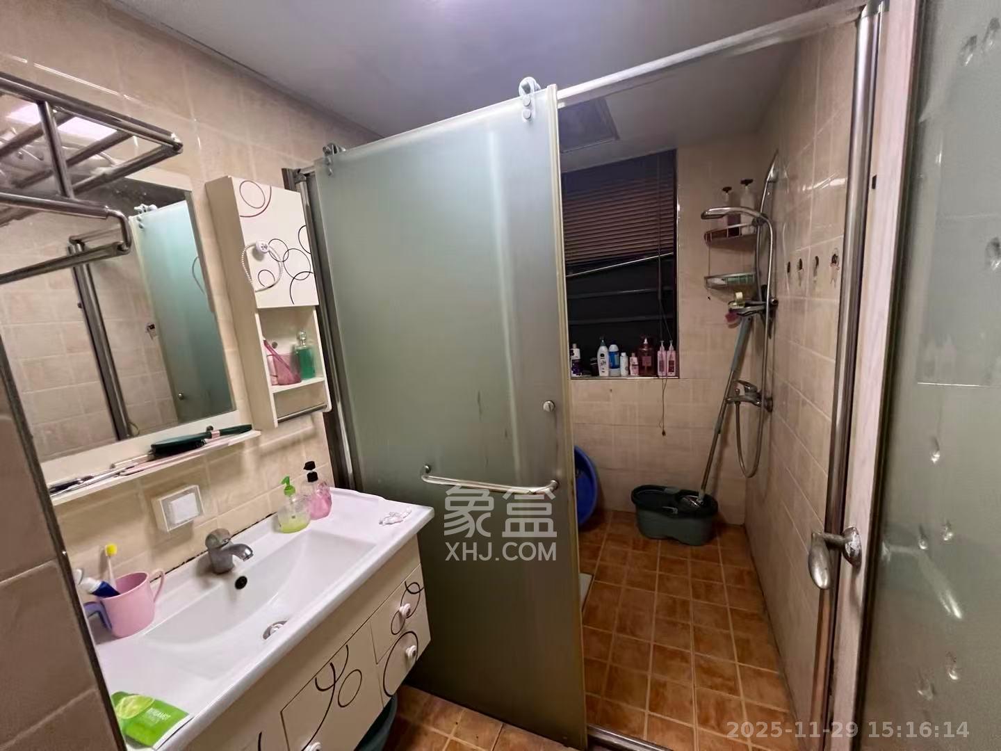 天元涉外桃园 4室2厅2卫 3000.0元/月 天元涉外桃园 4室2厅2卫 3000.0元/月室内图