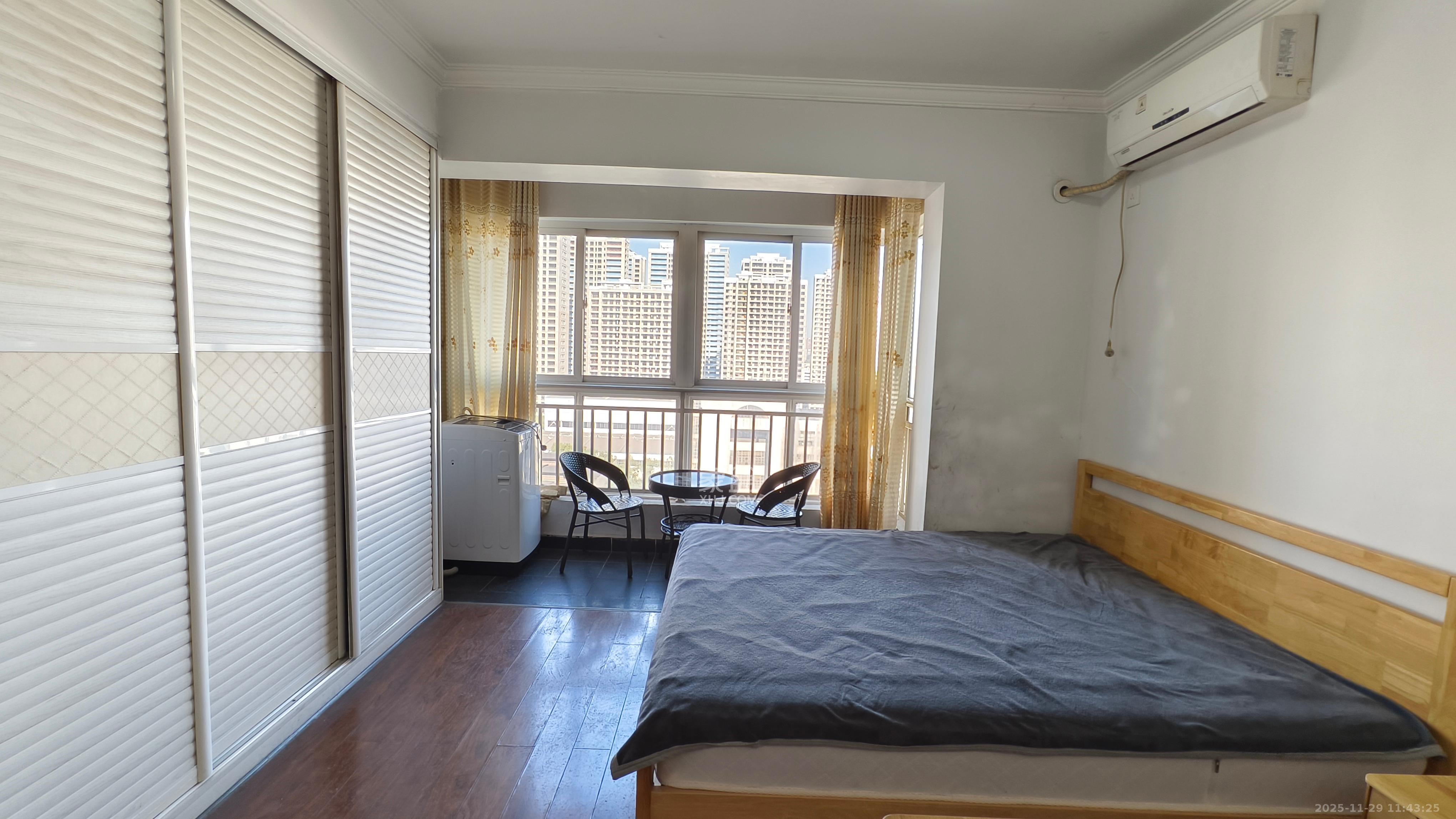 时代星城  1室1厅1卫    900.0元/月室内图