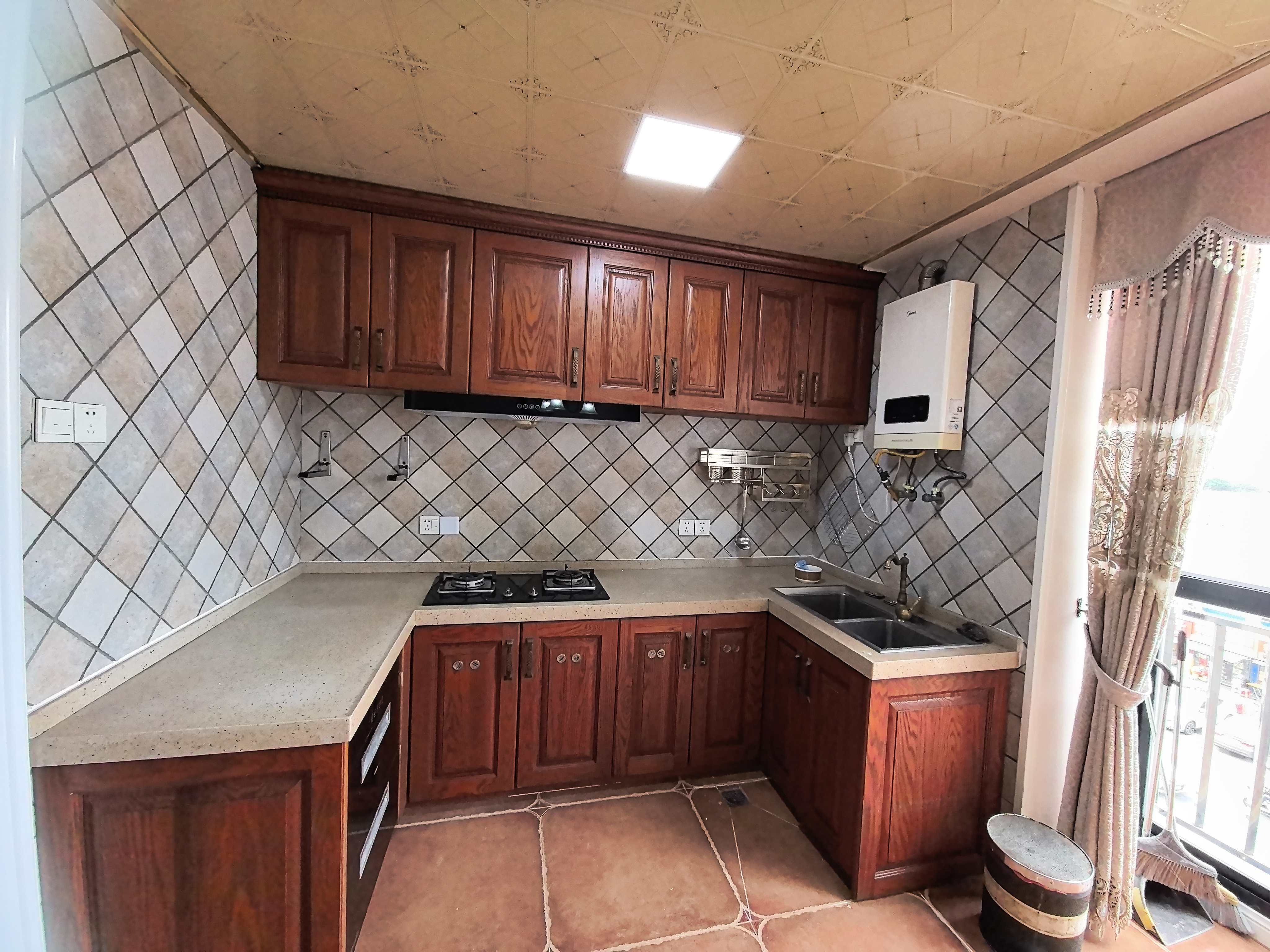 锦江丽都  3室2厅1卫    3000.0元/月室内图