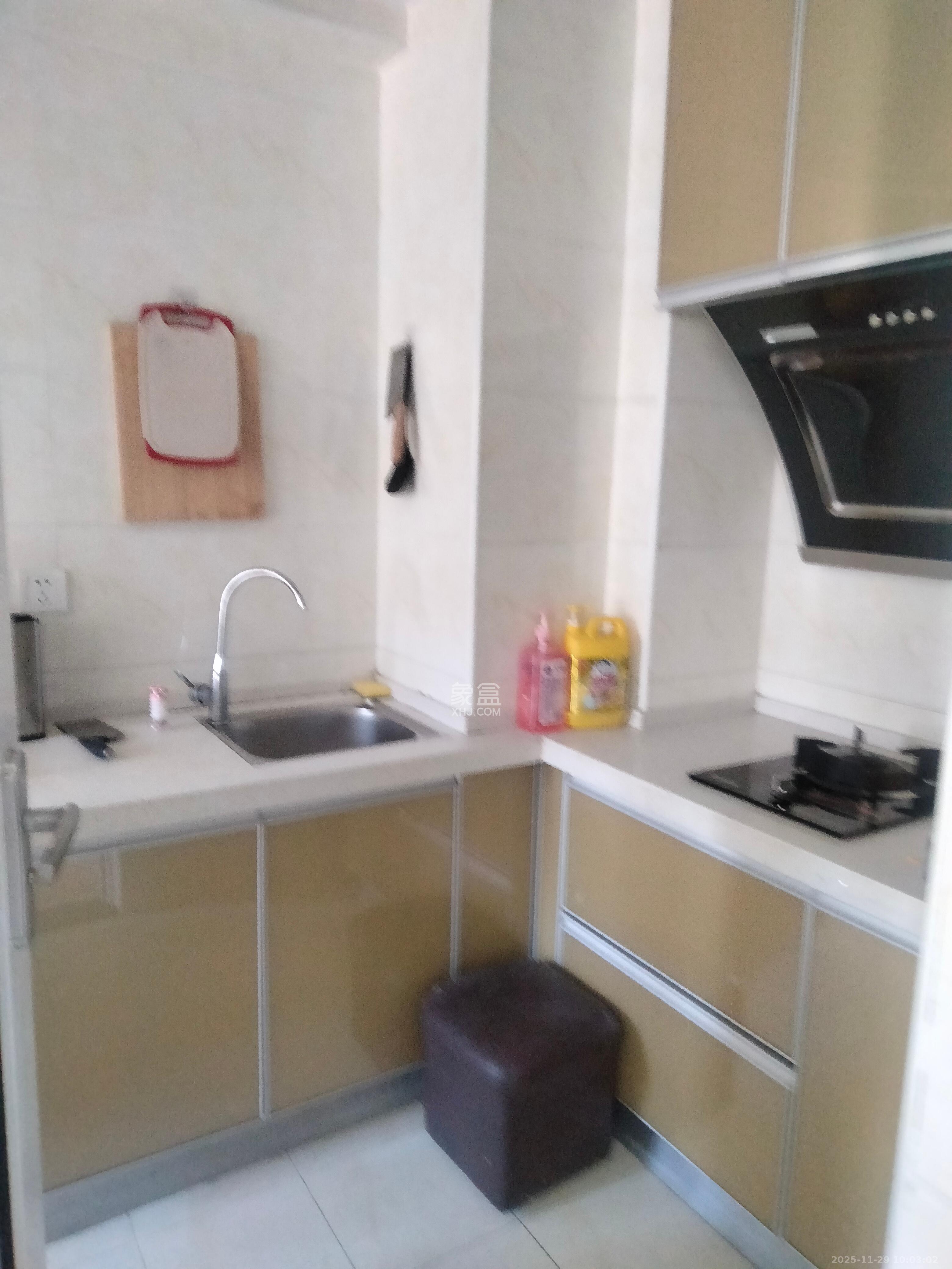 中建芙蓉嘉苑 2室1厅1卫 1500.0元/月 中建芙蓉嘉苑 2室1厅1卫 1500.0元/月室内图