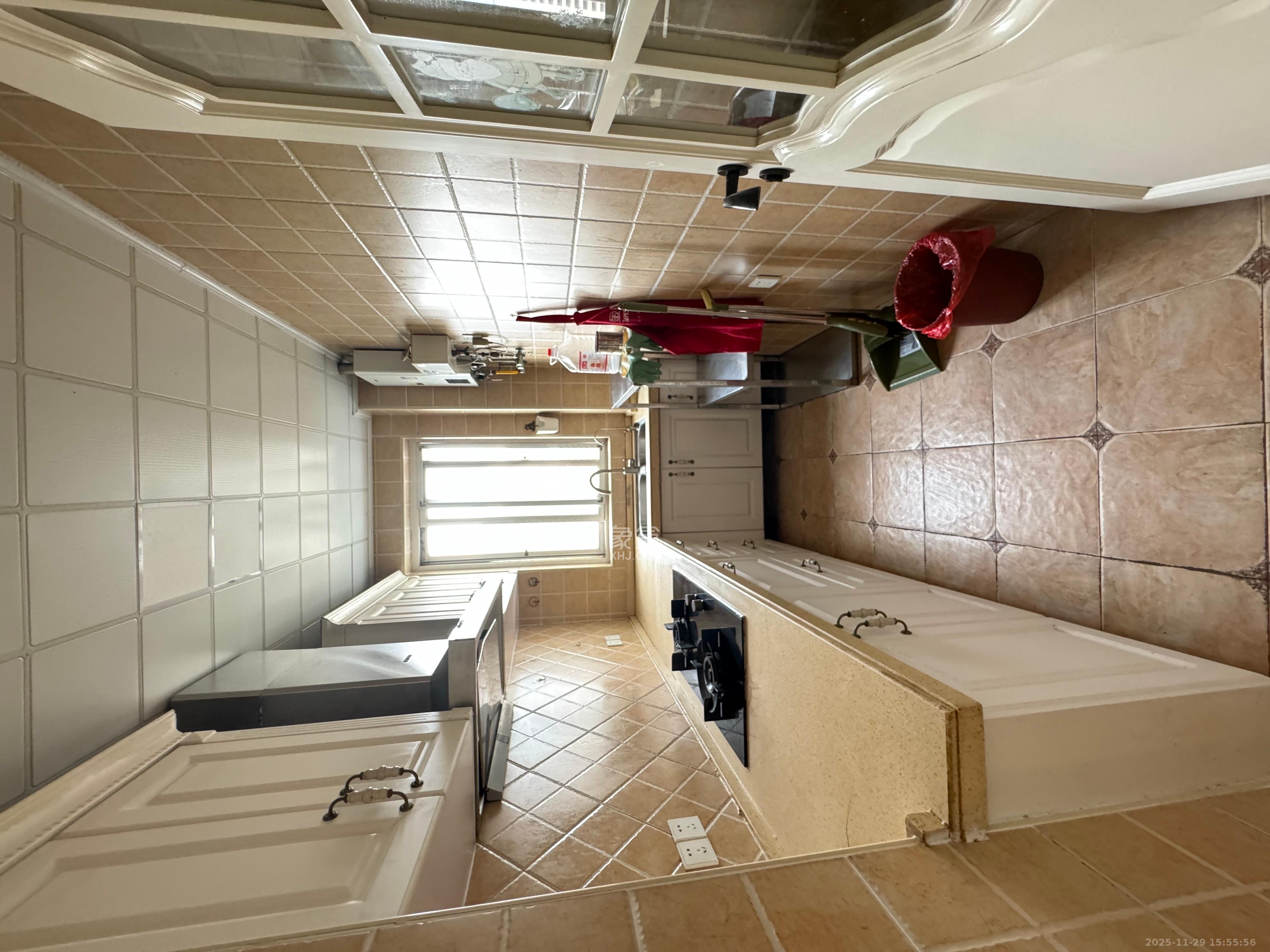 时代星城  3室2厅1卫    2200.0元/月室内图