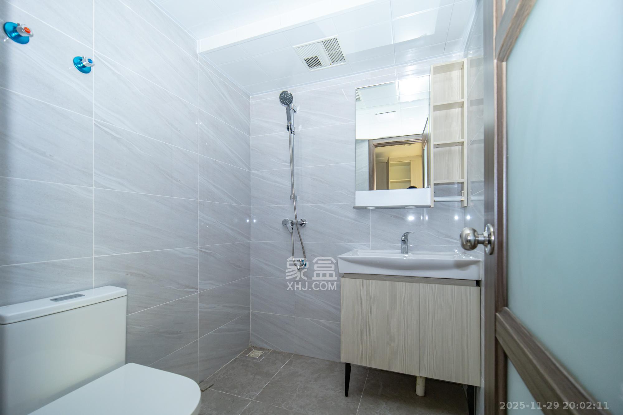 新长海漓湘悦  1室1厅1卫    25.0万卫生间