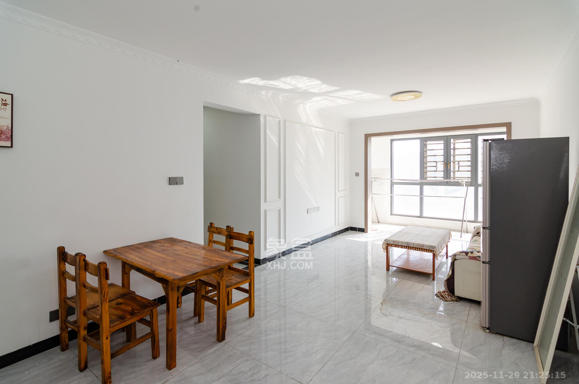 荣盛岳麓峰景  3室2厅2卫    63.8万