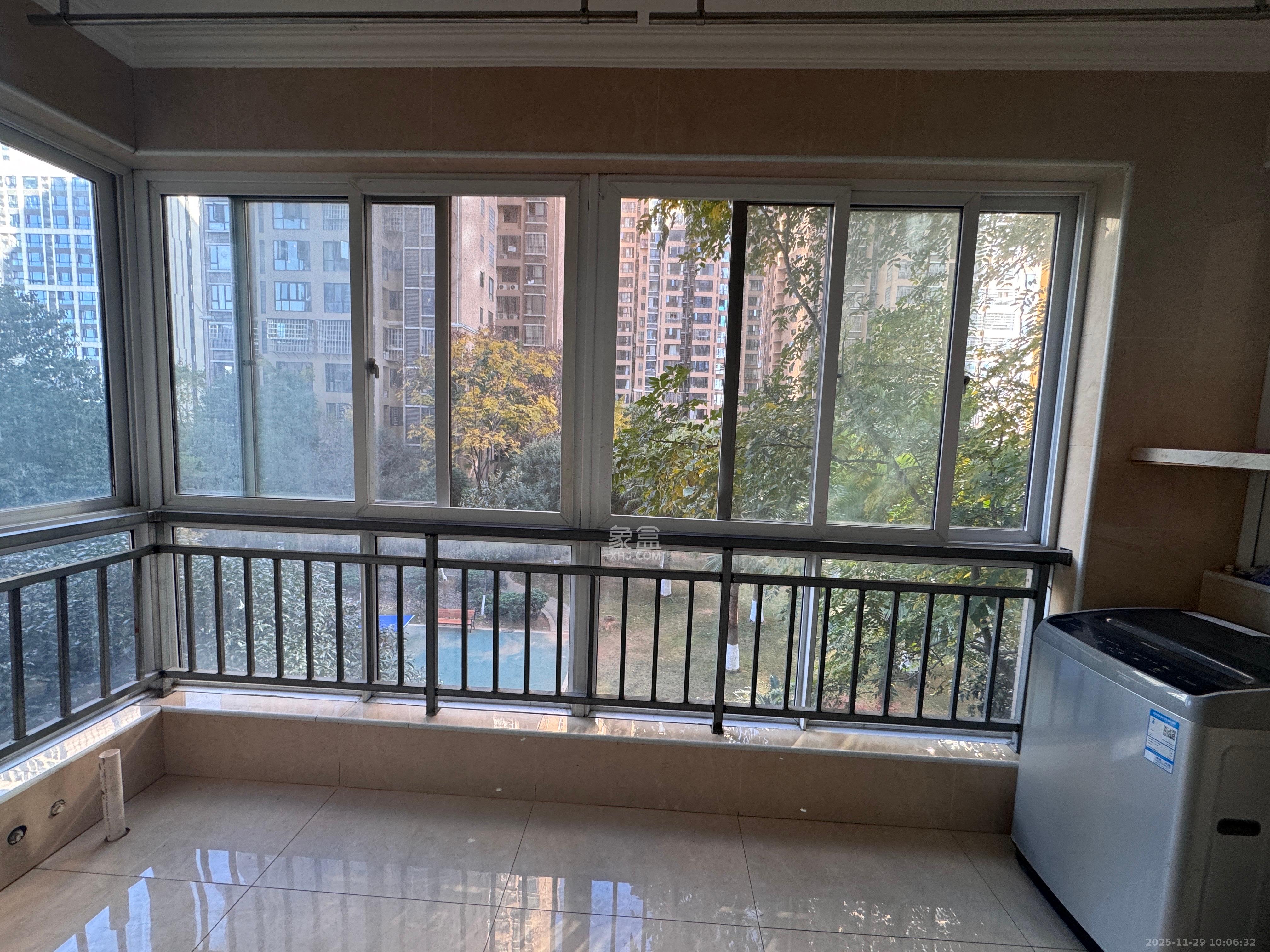 楚天世纪城西苑  3室2厅2卫    2100.0元/月室内图