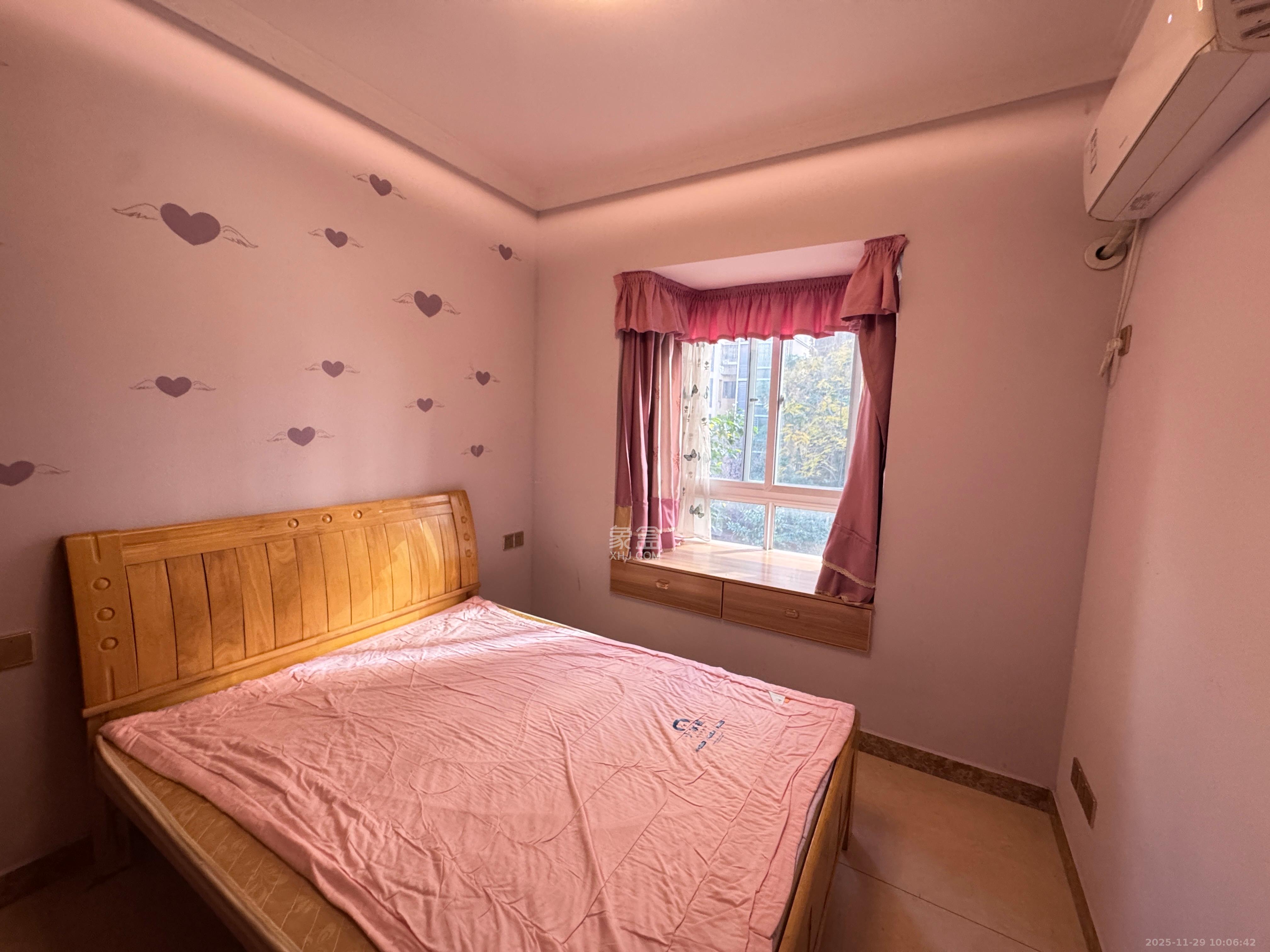 楚天世纪城西苑  3室2厅2卫    2100.0元/月室内图