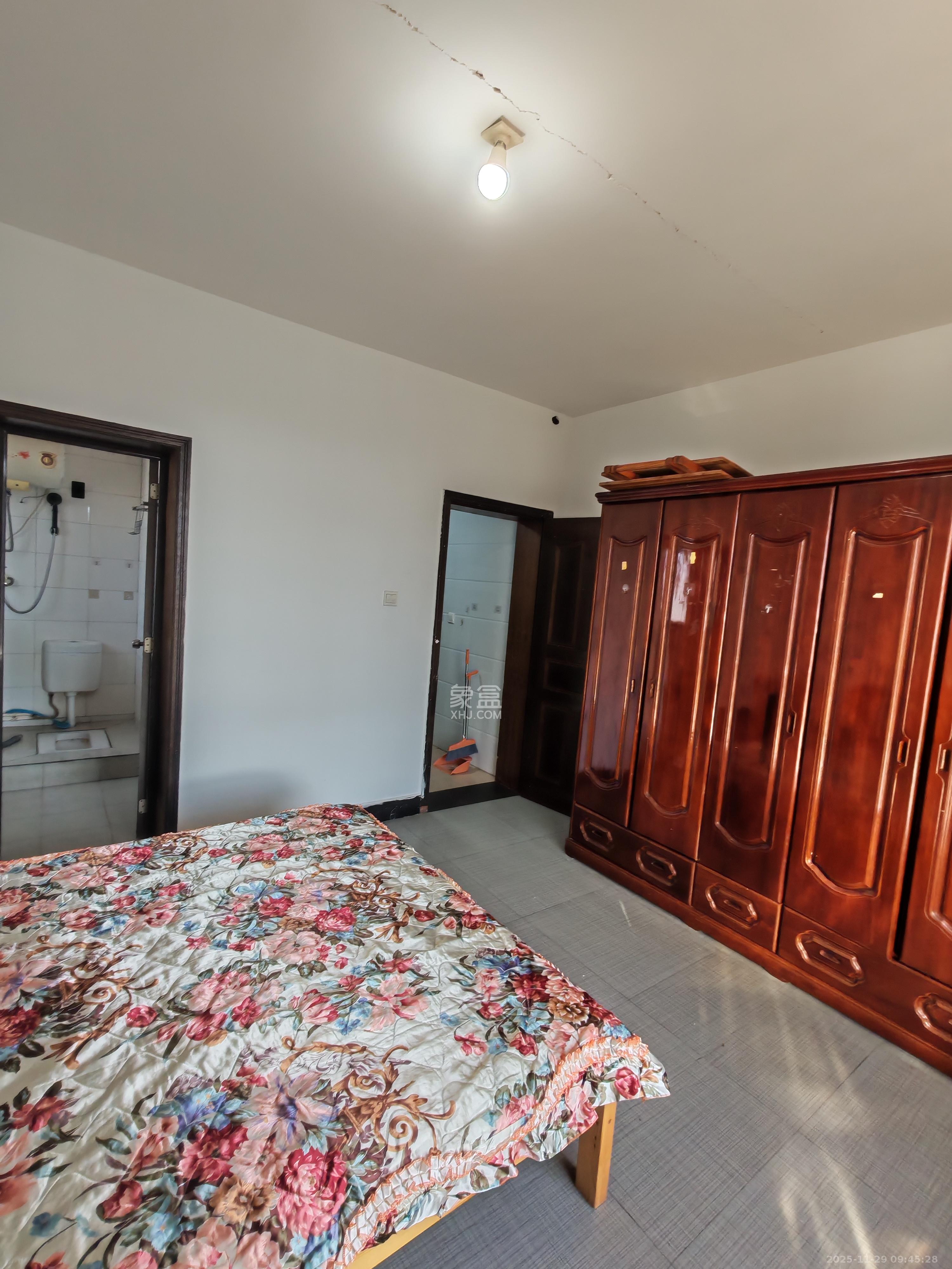 长丰小区  1室0厅1卫    1050.0元/月室内图