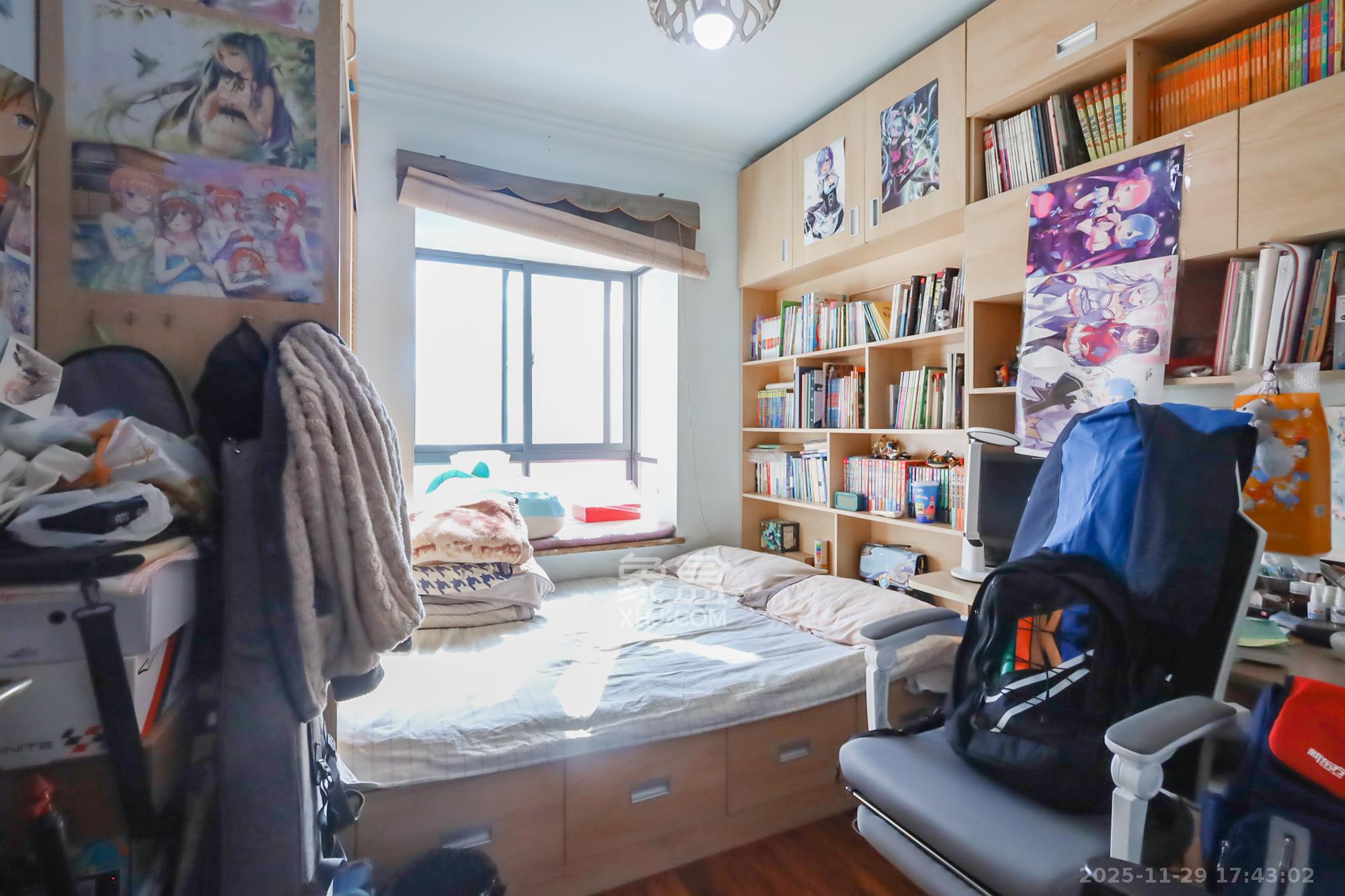 天骄福邸 3室2厅2卫 150.0万 天骄福邸 3室2厅2卫 150.0万卧室