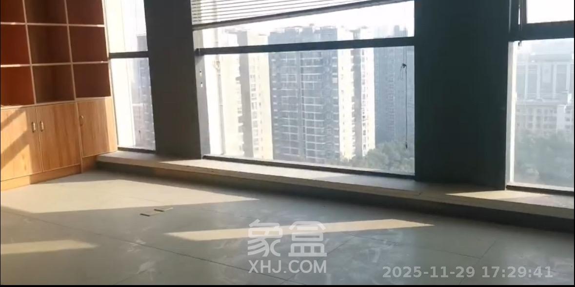 融科东南海   330.0㎡      15000.0元/月室内图