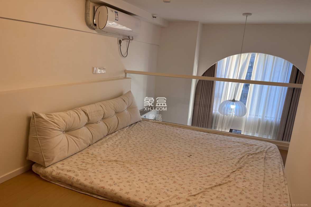 卓越江岸 2室1厅1卫 2600.0元/月 卓越江岸 2室1厅1卫 2600.0元/月室内图