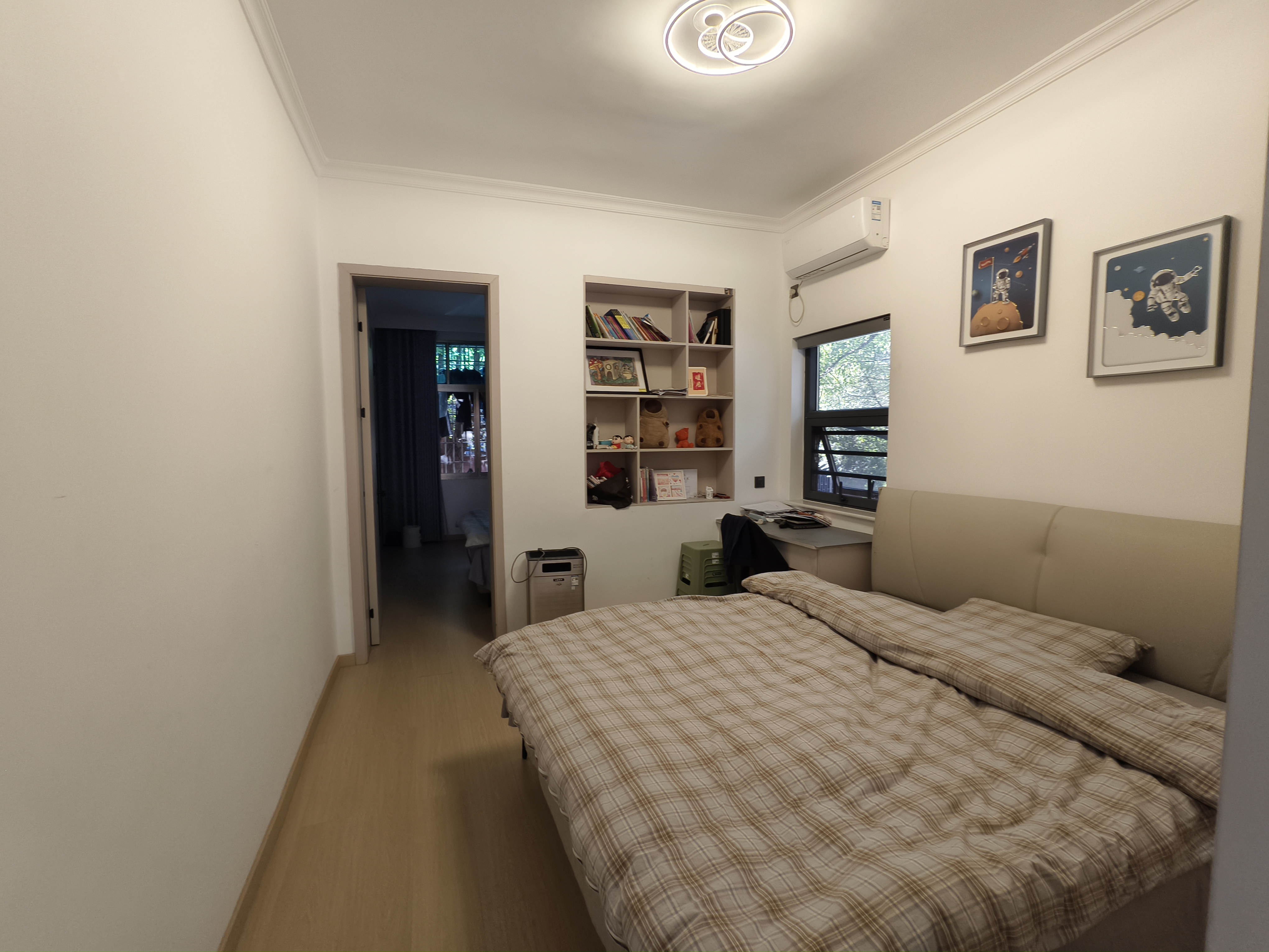 娄底市供销大院家属楼 3室2厅2卫 63.8万 娄底市供销大院家属楼 3室2厅2卫 63.8万客厅