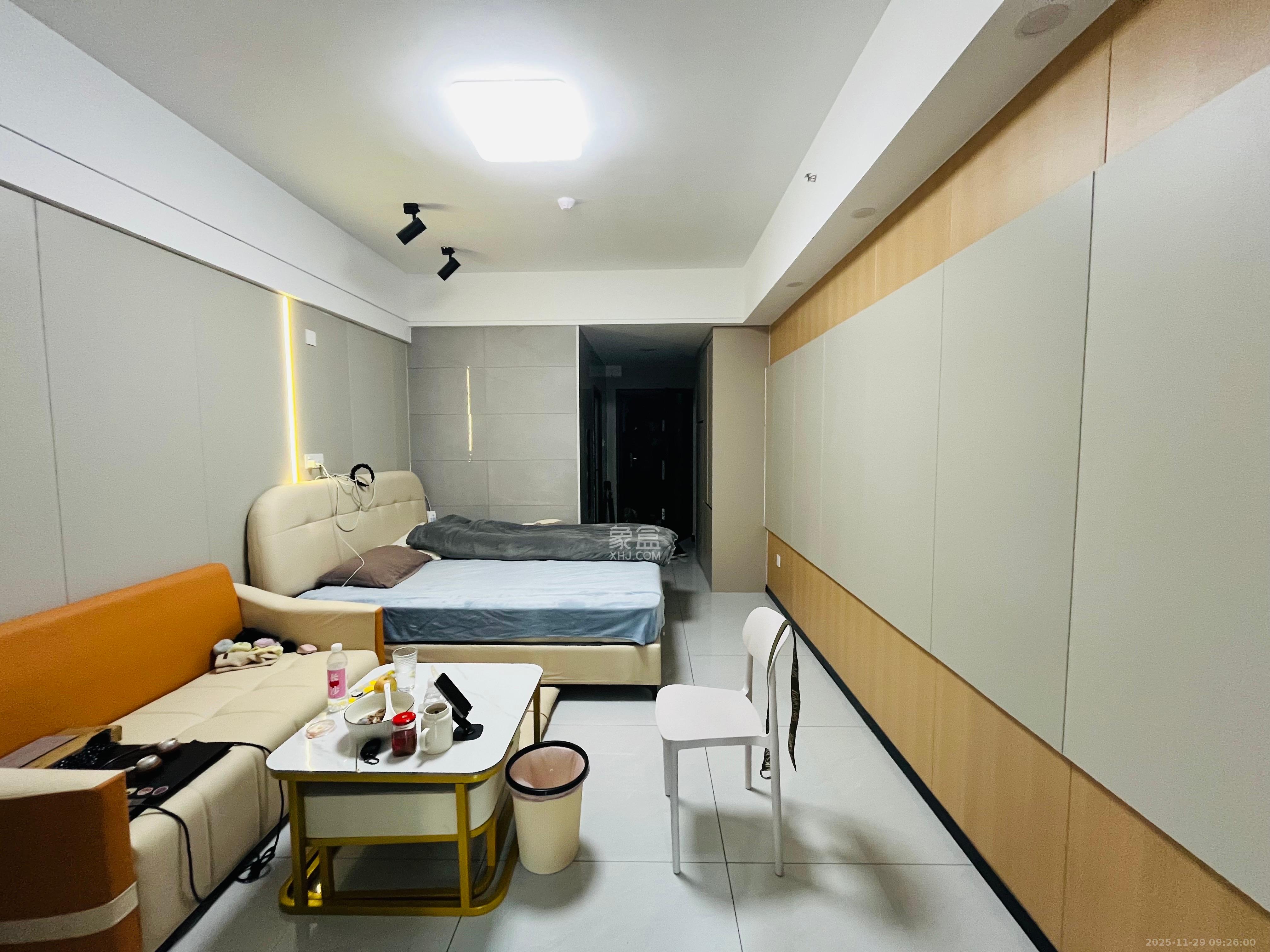 克拉美丽山庄（晟领国际）  1室1厅1卫    1350.0元/月