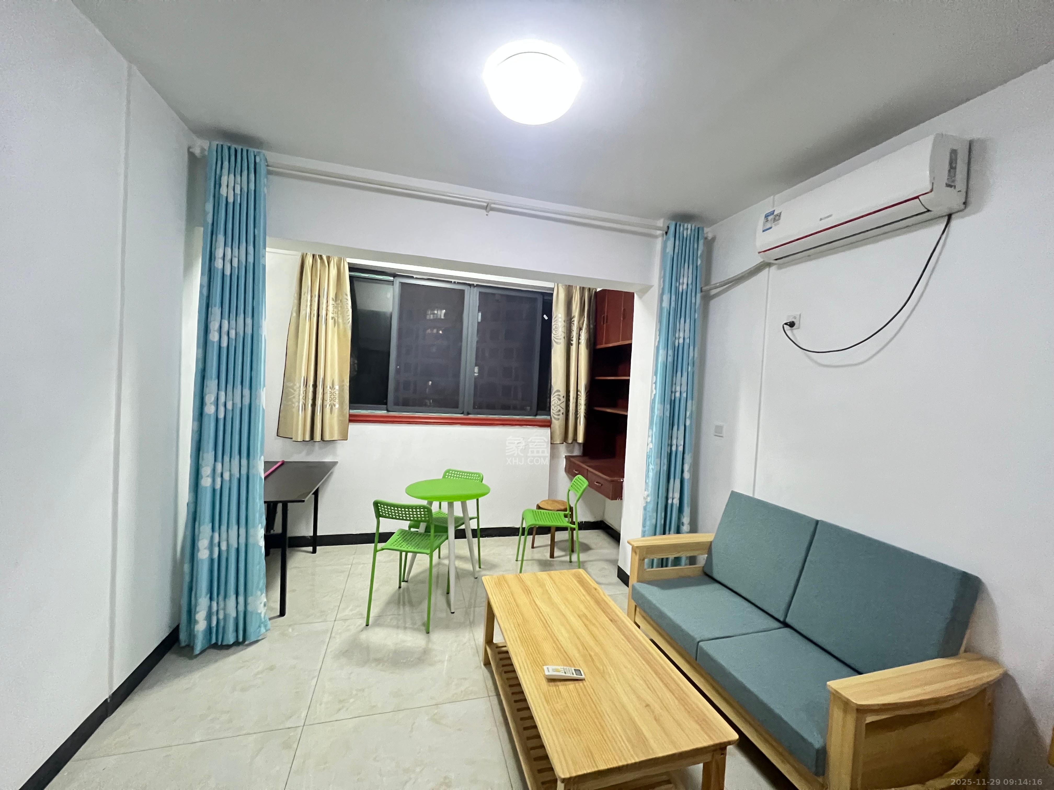 保利麓谷林语I区  1室1厅0卫    1300.0元/月室内图