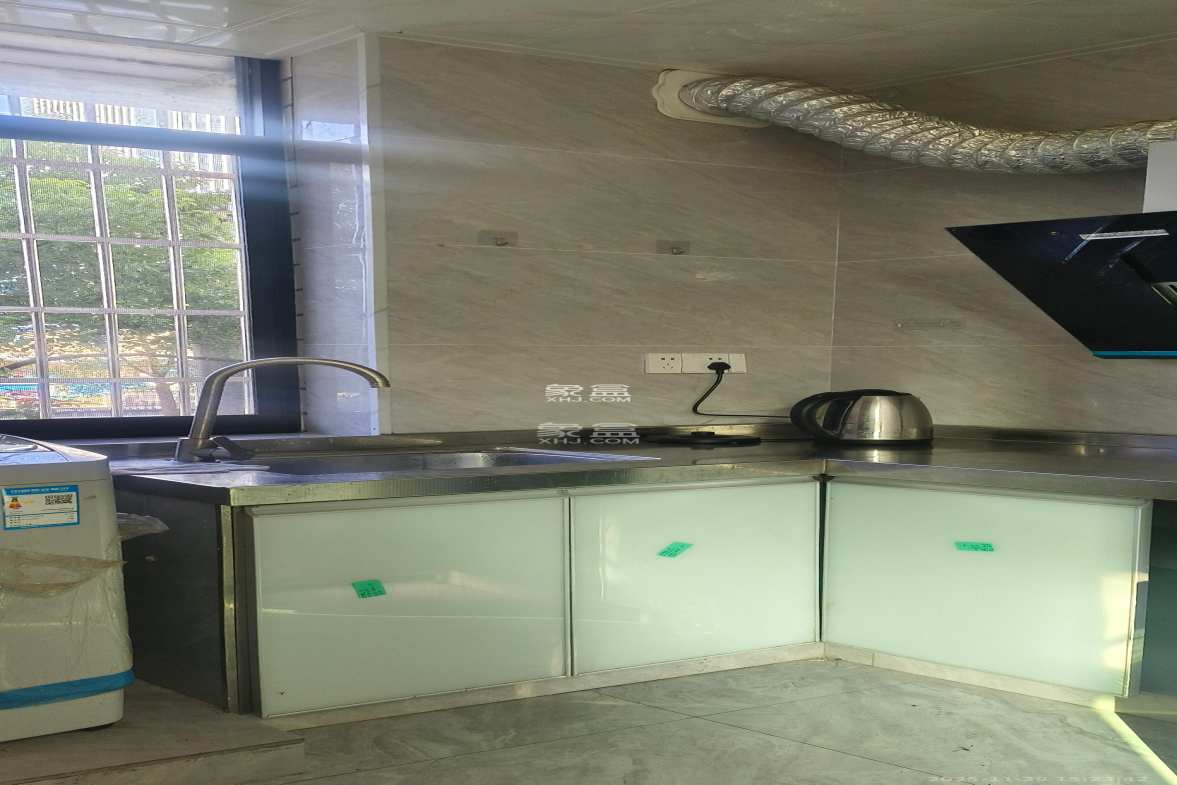 新合四村 1室1厅1卫 1000.0元/月 新合四村 1室1厅1卫 1000.0元/月室内图