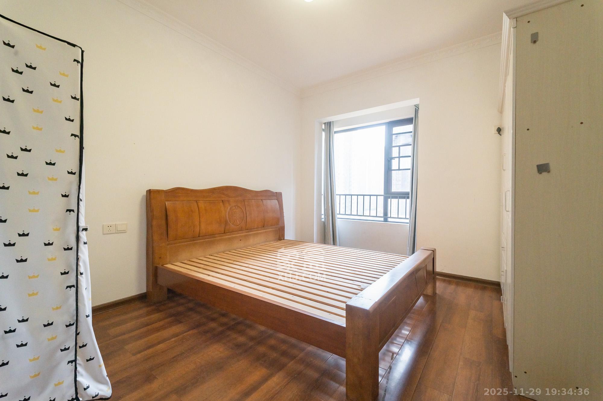 恒基凯旋门三期 4室2厅2卫 148.0万 恒基凯旋门三期 4室2厅2卫 148.0万卧室