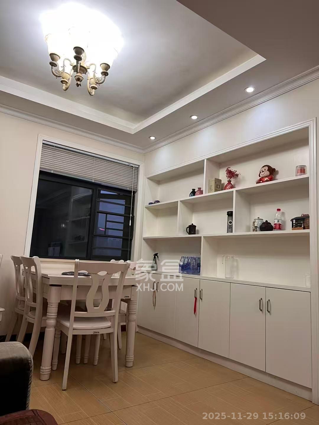 天元涉外桃园  4室2厅2卫    3000.0元/月室内图