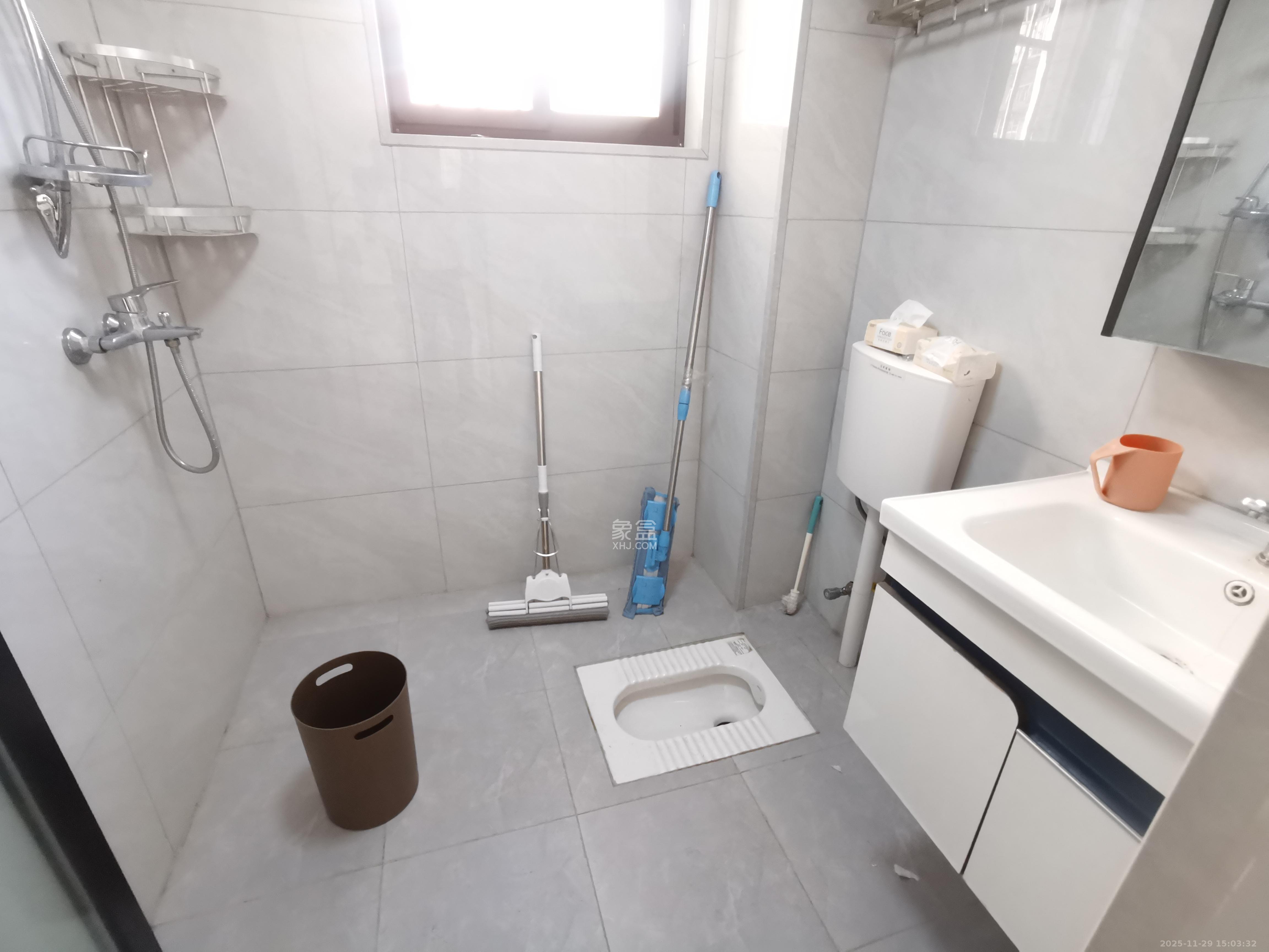 金星佳苑  3室2厅2卫    3500.0元/月室内图