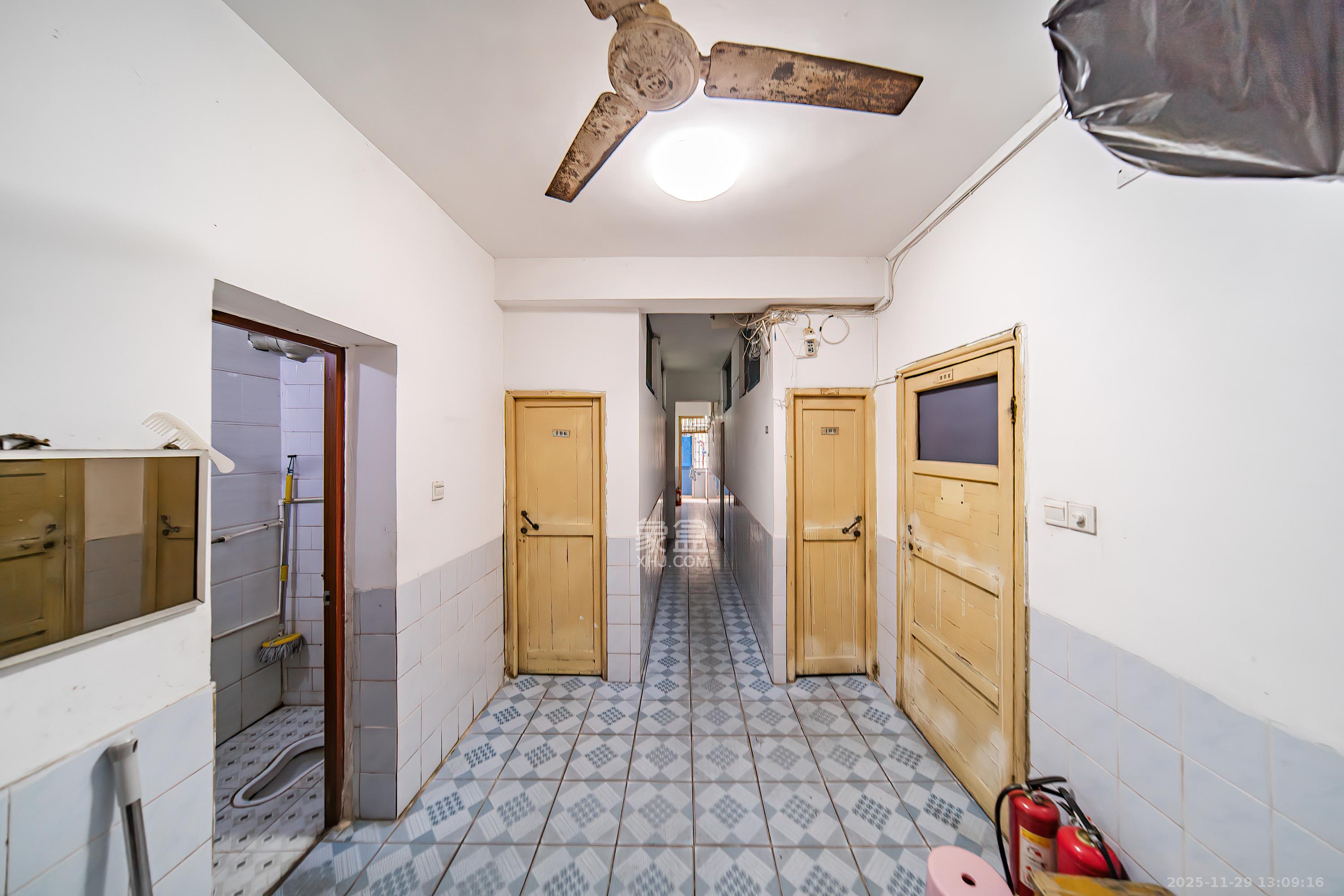 上麻园岭散盘 3室2厅1卫 59.8万 上麻园岭散盘 3室2厅1卫 59.8万客厅