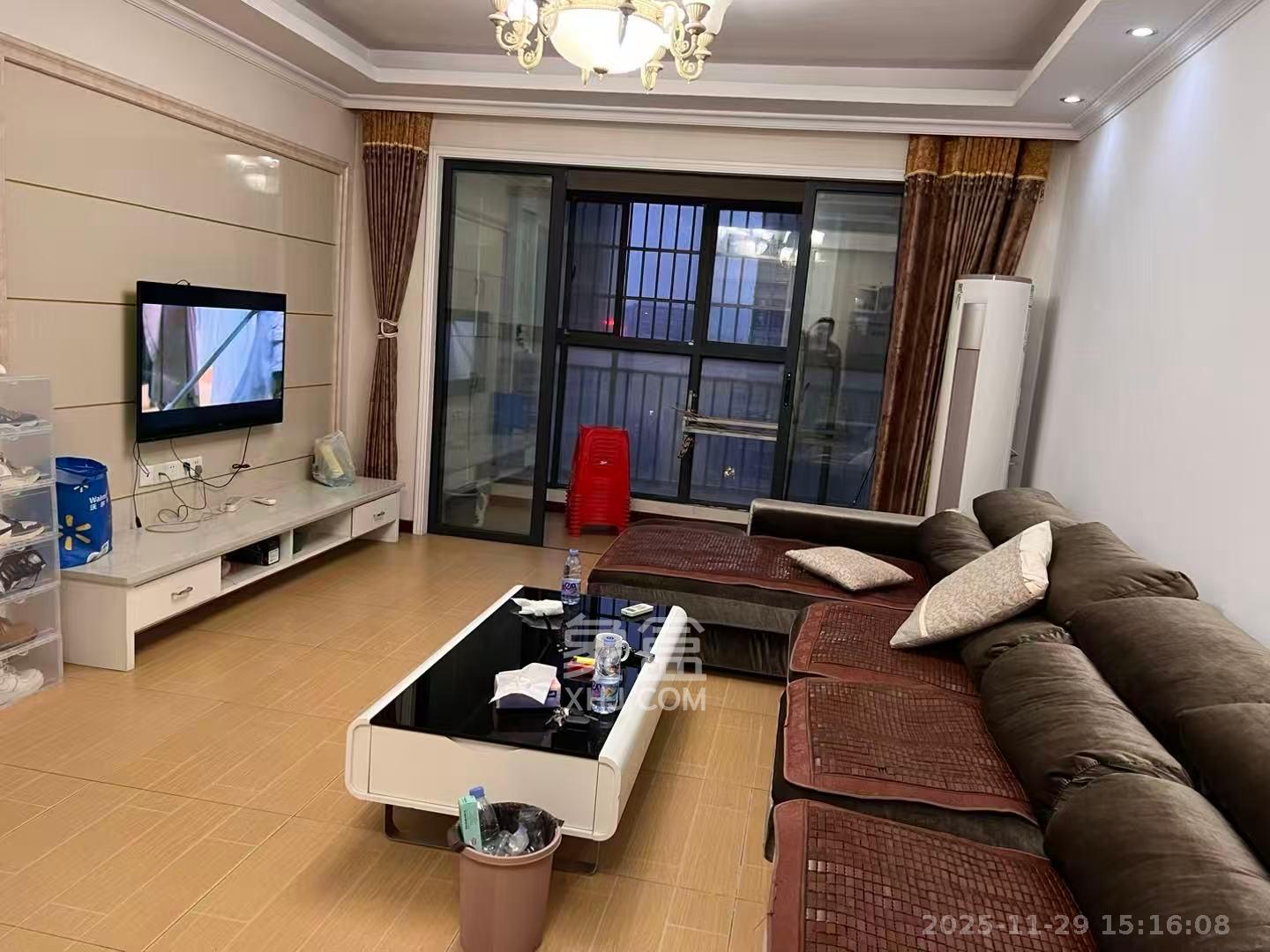 天元涉外桃园 4室2厅2卫 3000.0元/月 天元涉外桃园 4室2厅2卫 3000.0元/月室内图