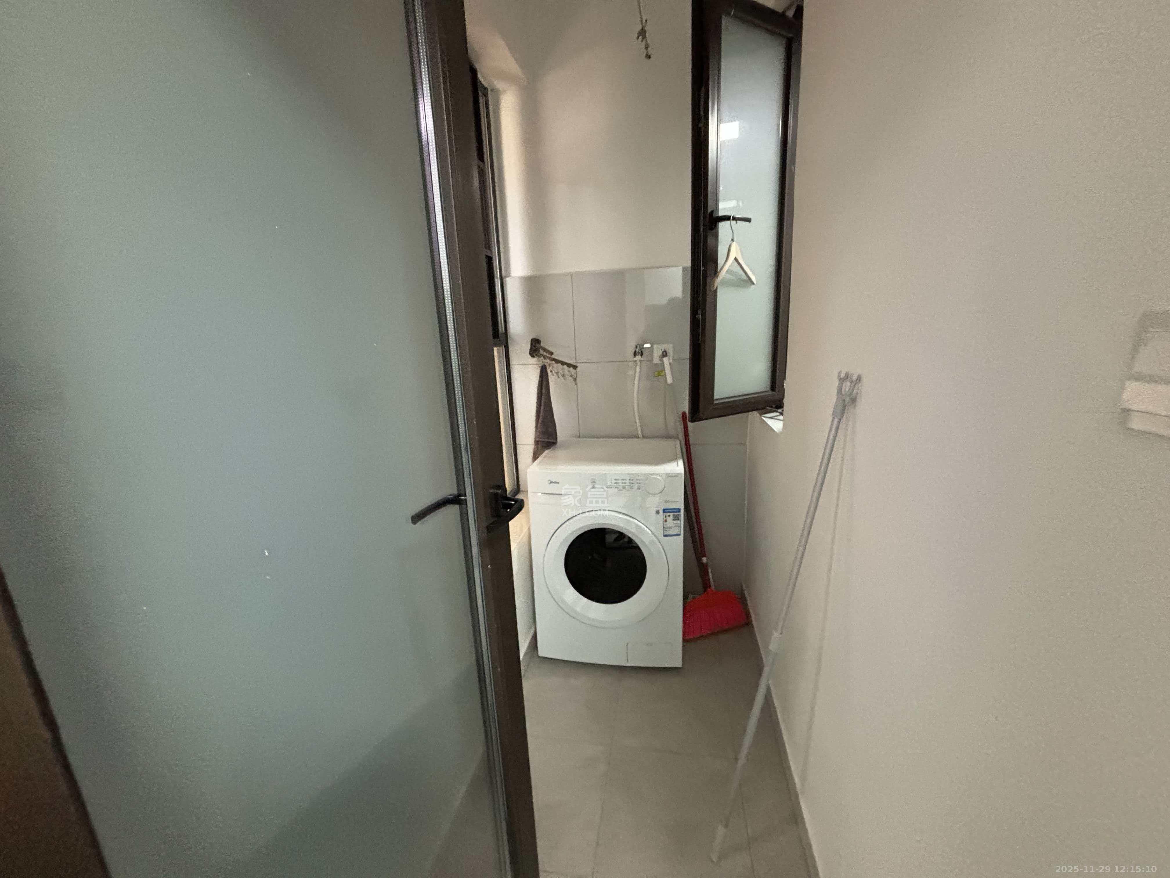 蓝光雍锦半岛   65.41㎡      1900.0元/月