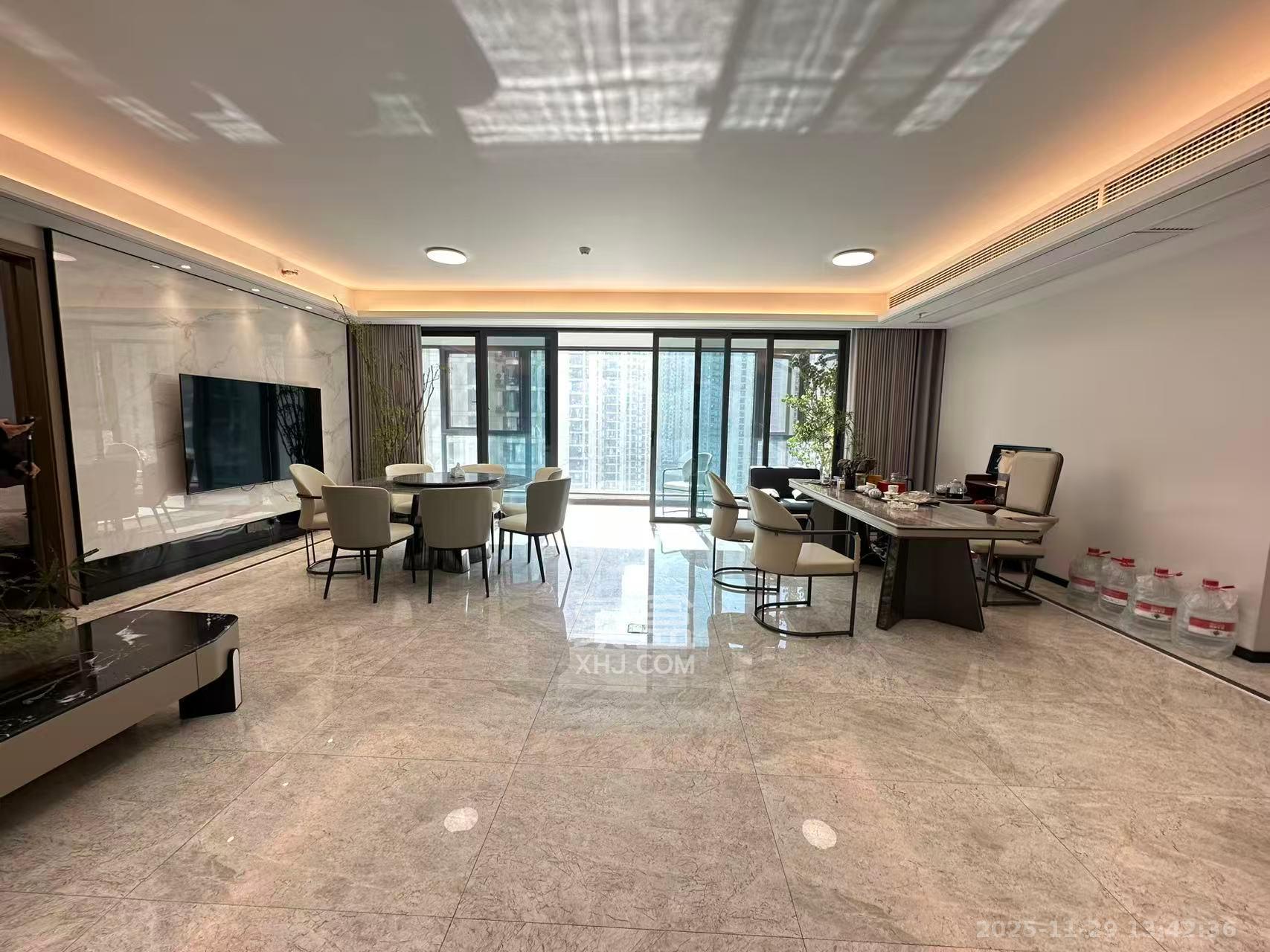 旭辉雨花郡  4室2厅2卫    8000.0元/月