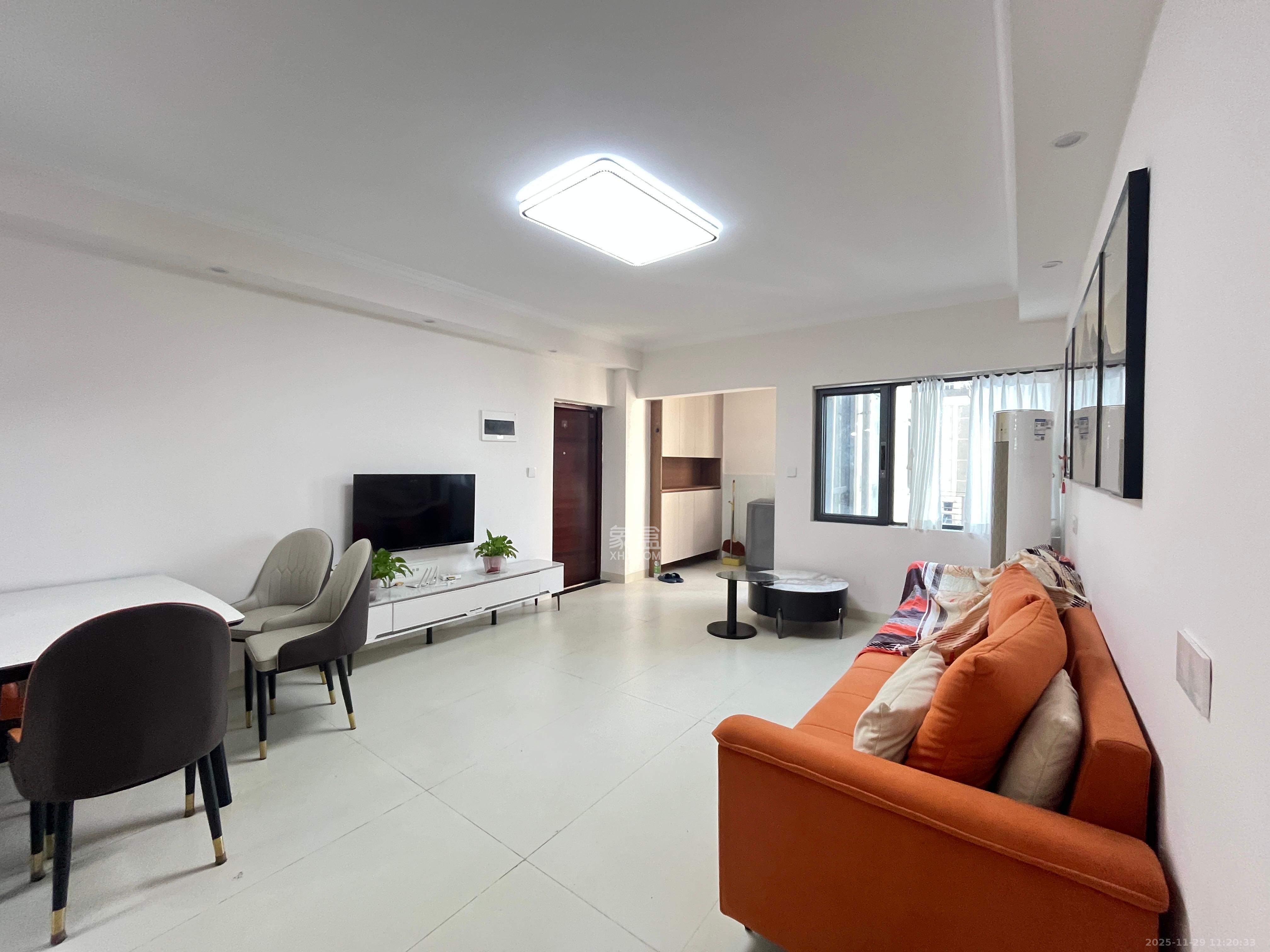 华银南苑融域  3室2厅1卫    2800.0元/月