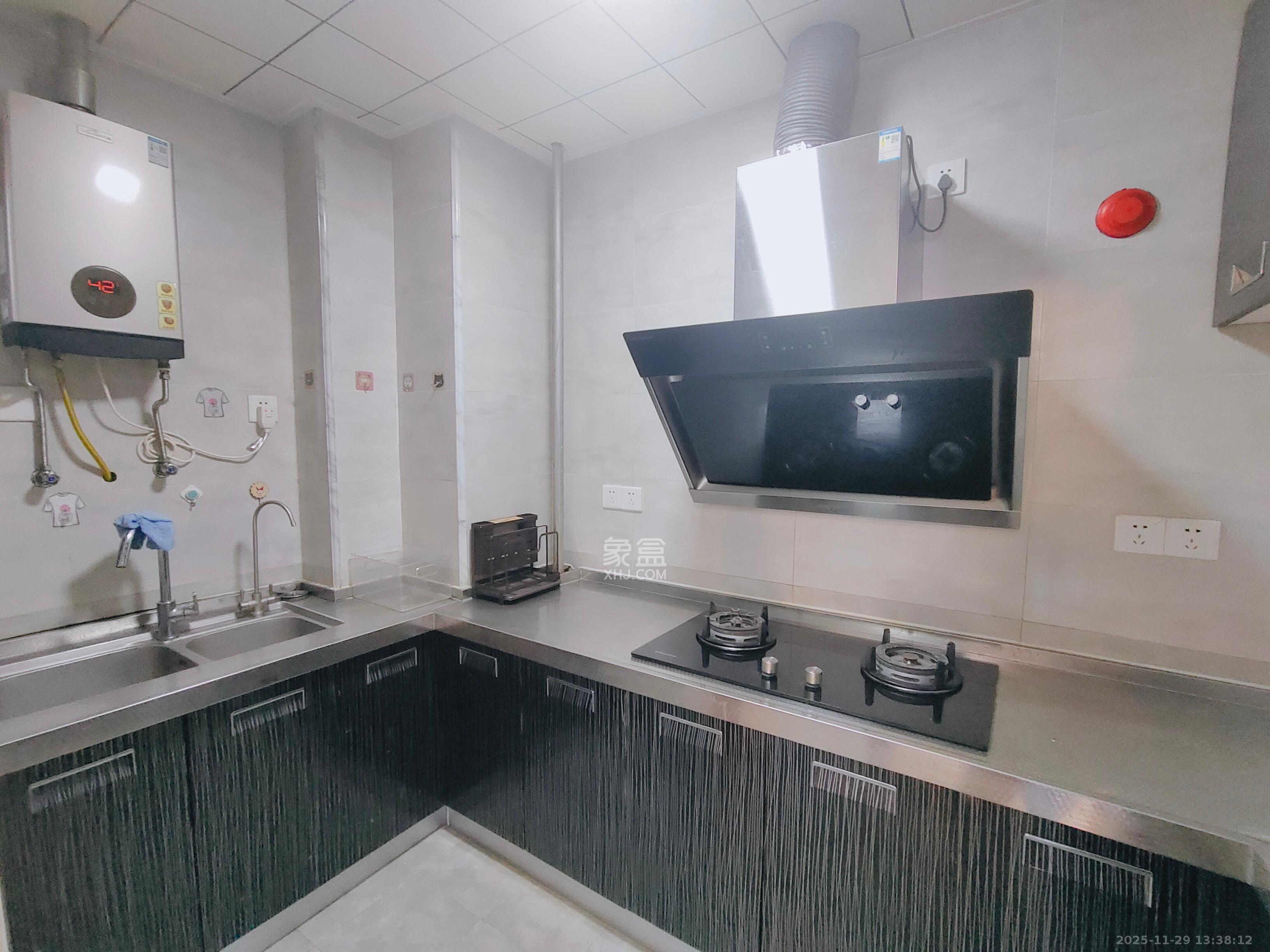 康桥长郡 3室2厅1卫 2000.0元/月 康桥长郡 3室2厅1卫 2000.0元/月室内图