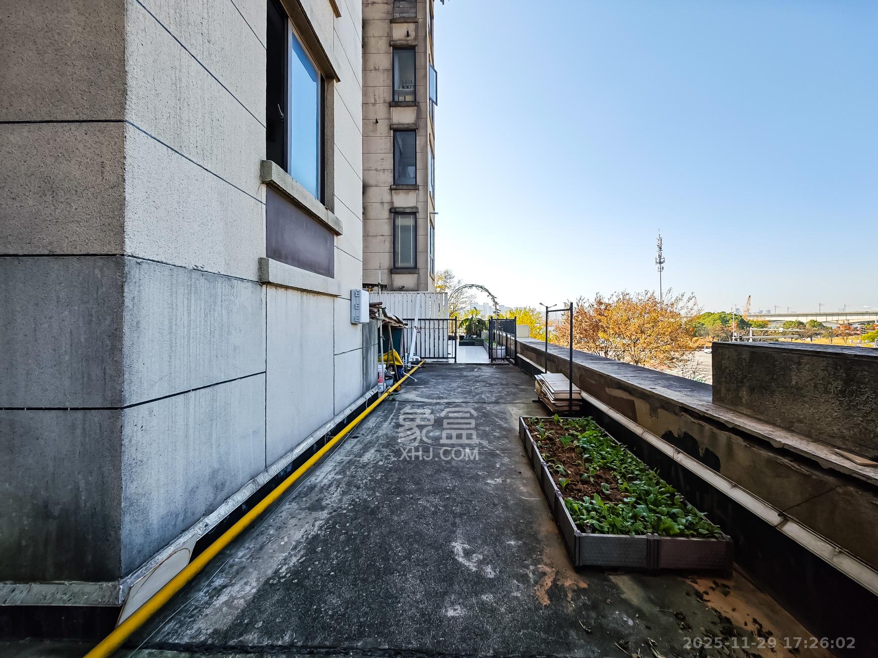 绿地海外滩一期 4室2厅2卫 110.0万 绿地海外滩一期 4室2厅2卫 110.0万其他