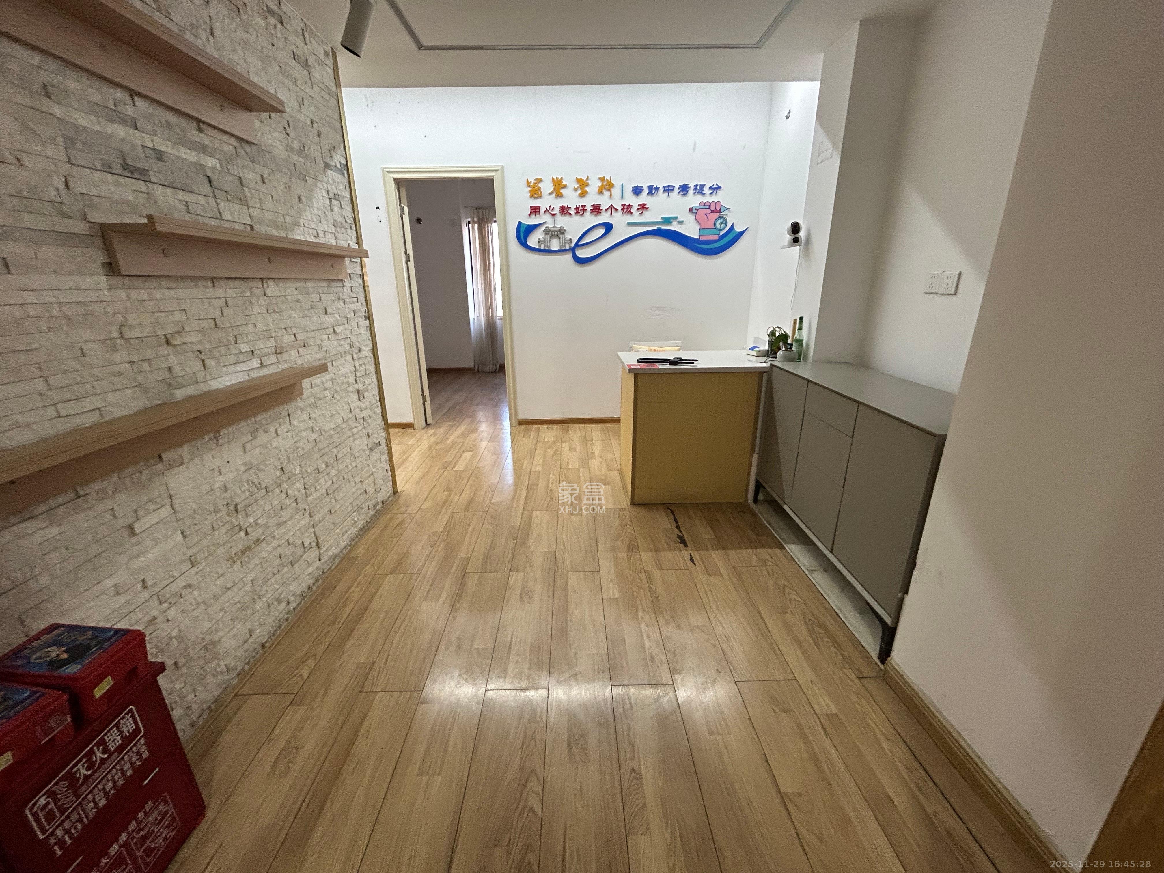 钰龙天下二期（钰龙佳园）  1室1厅1卫    6200.0元/月室内图