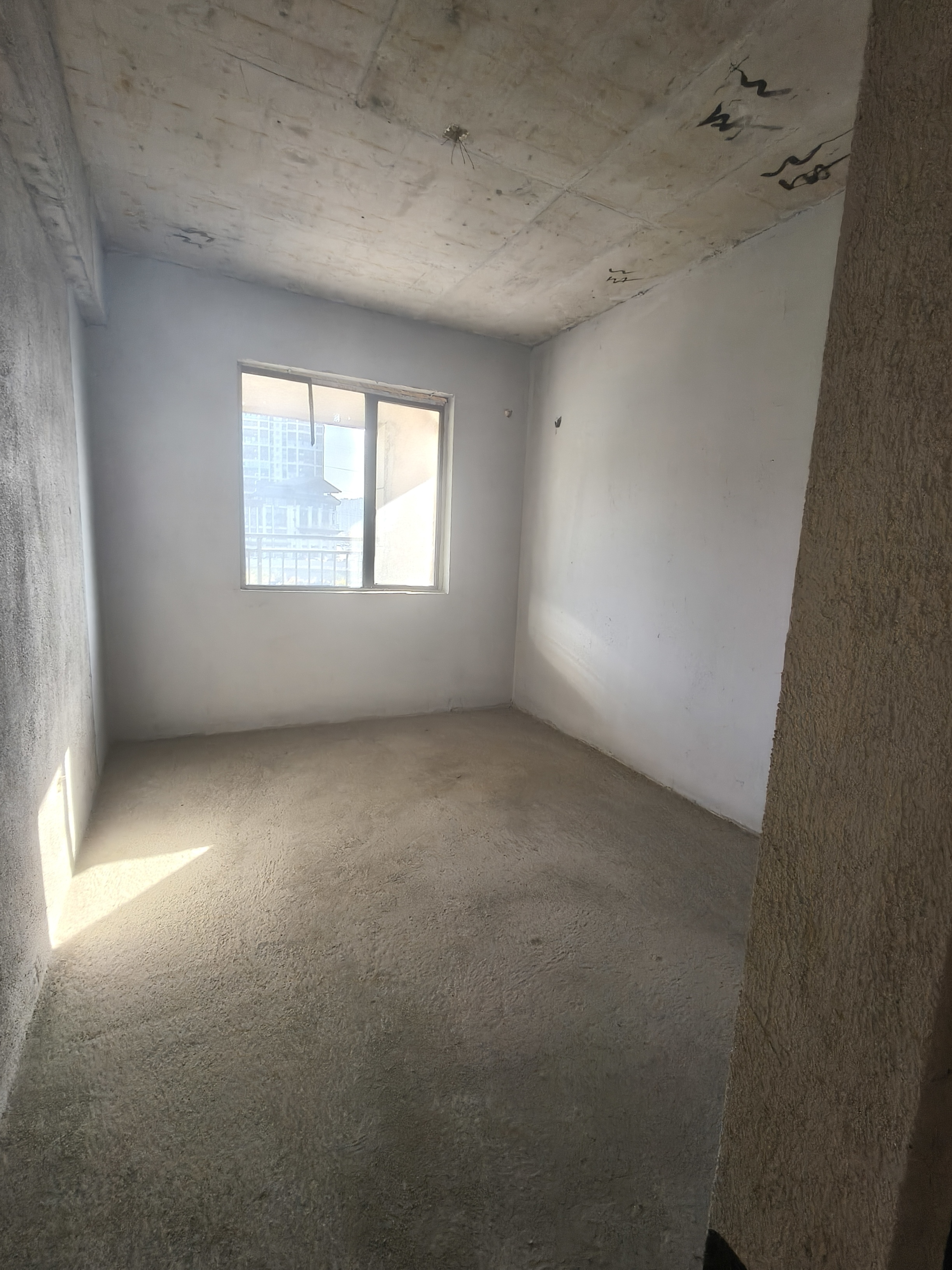 大汉龙城  3室2厅2卫    79.8万