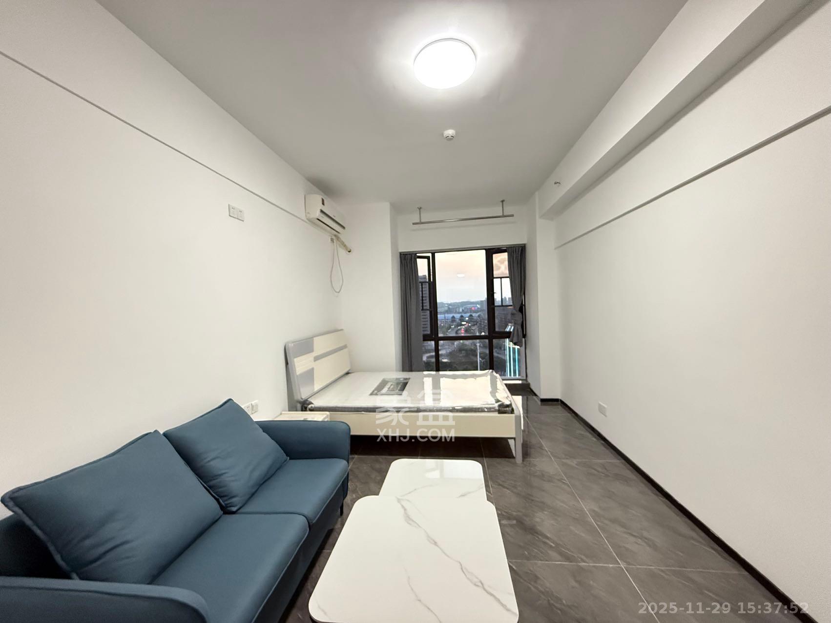 鄱阳汇金中心  1室0厅0卫    1300.0元/月