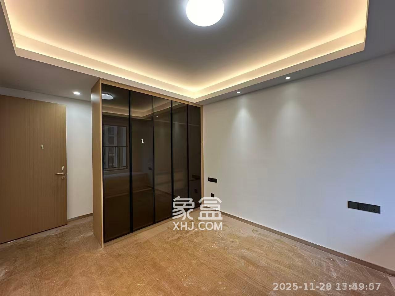 旭辉雨花郡  4室1厅2卫    4500.0元/月