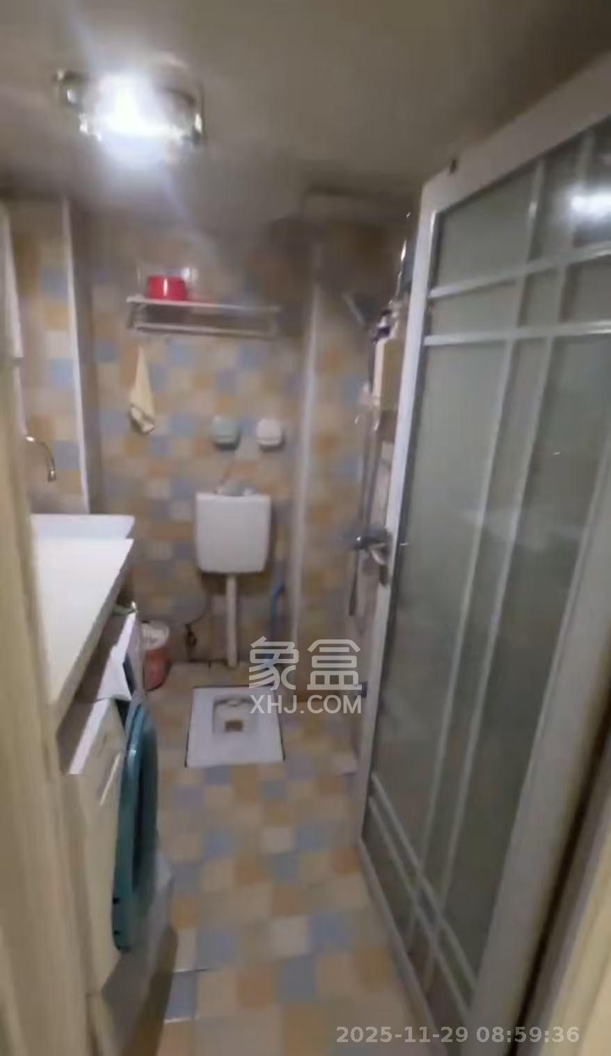 天鸿天府（天鸿中央大院）  1室1厅1卫    1500.0元/月