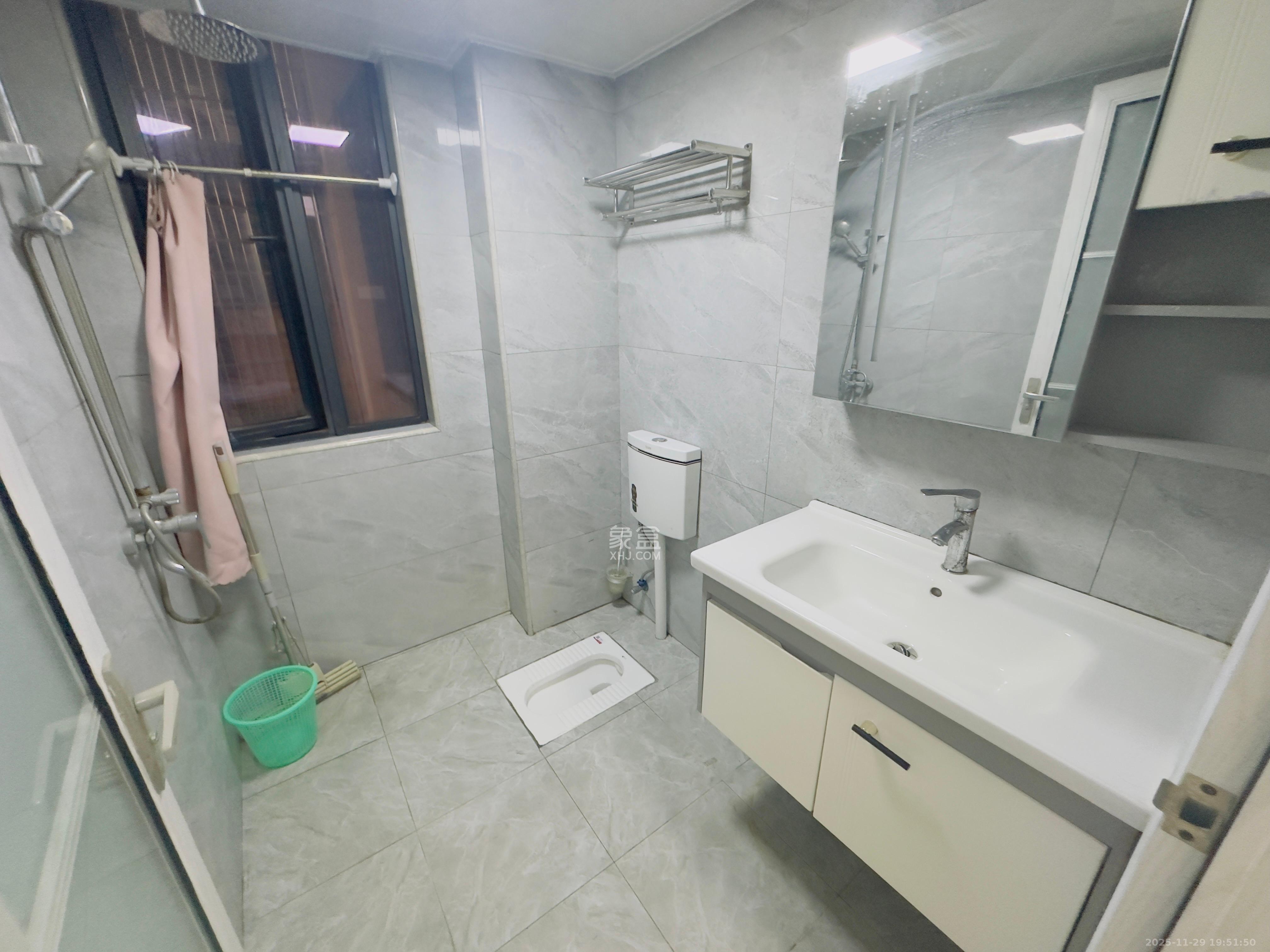 丰禧园  2室2厅1卫    2400.0元/月室内图