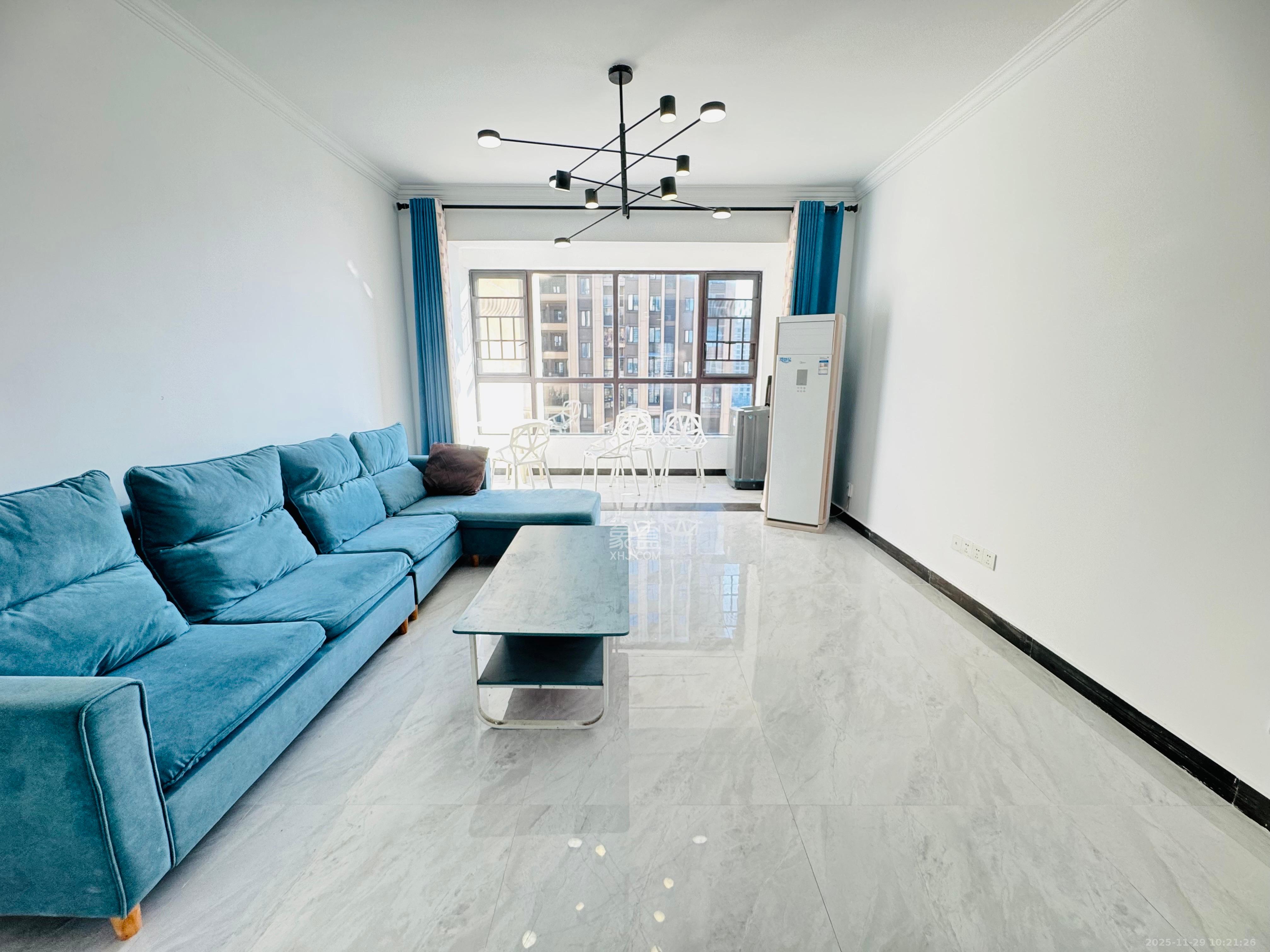 协信星澜汇  3室2厅2卫    3200.0元/月