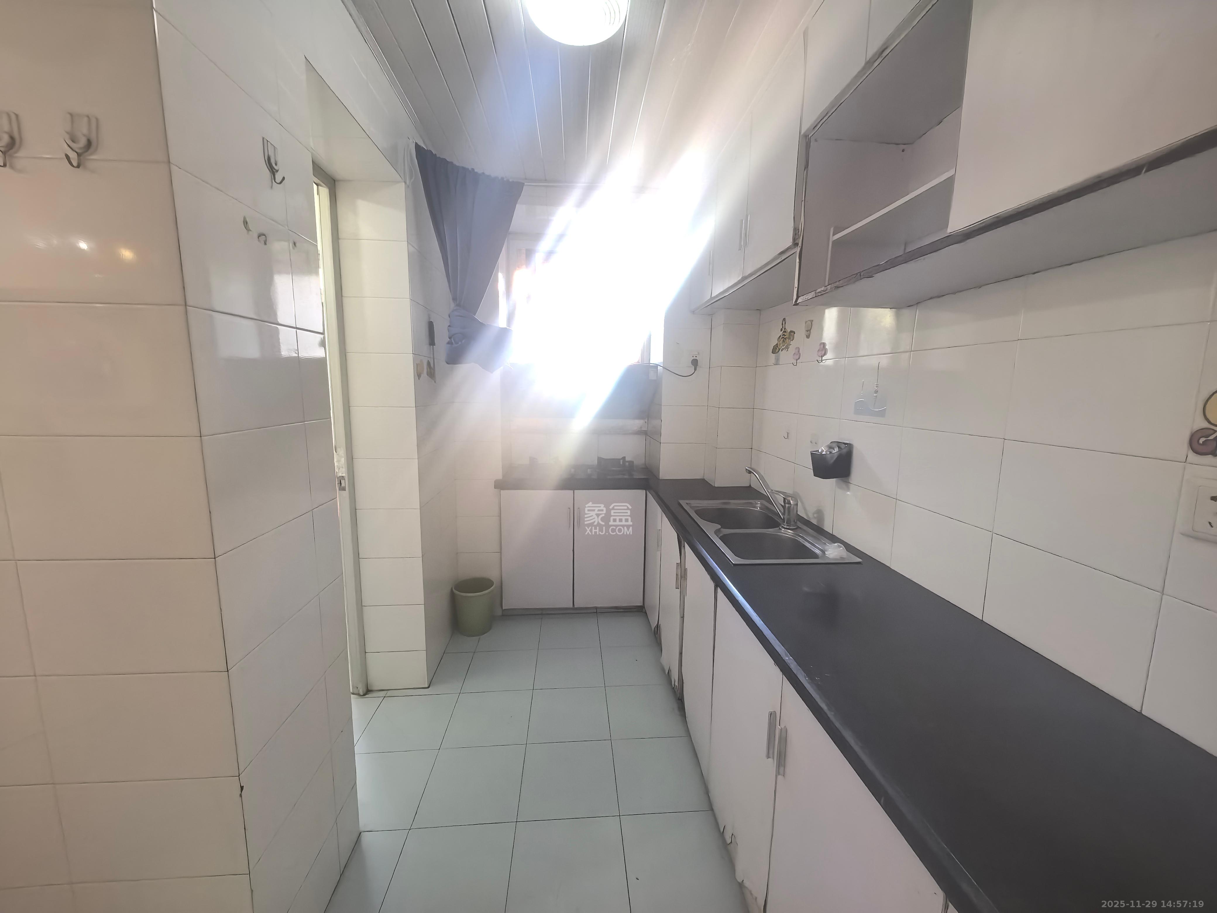 省水院宿舍  1室2厅1卫    2000.0元/月室内图