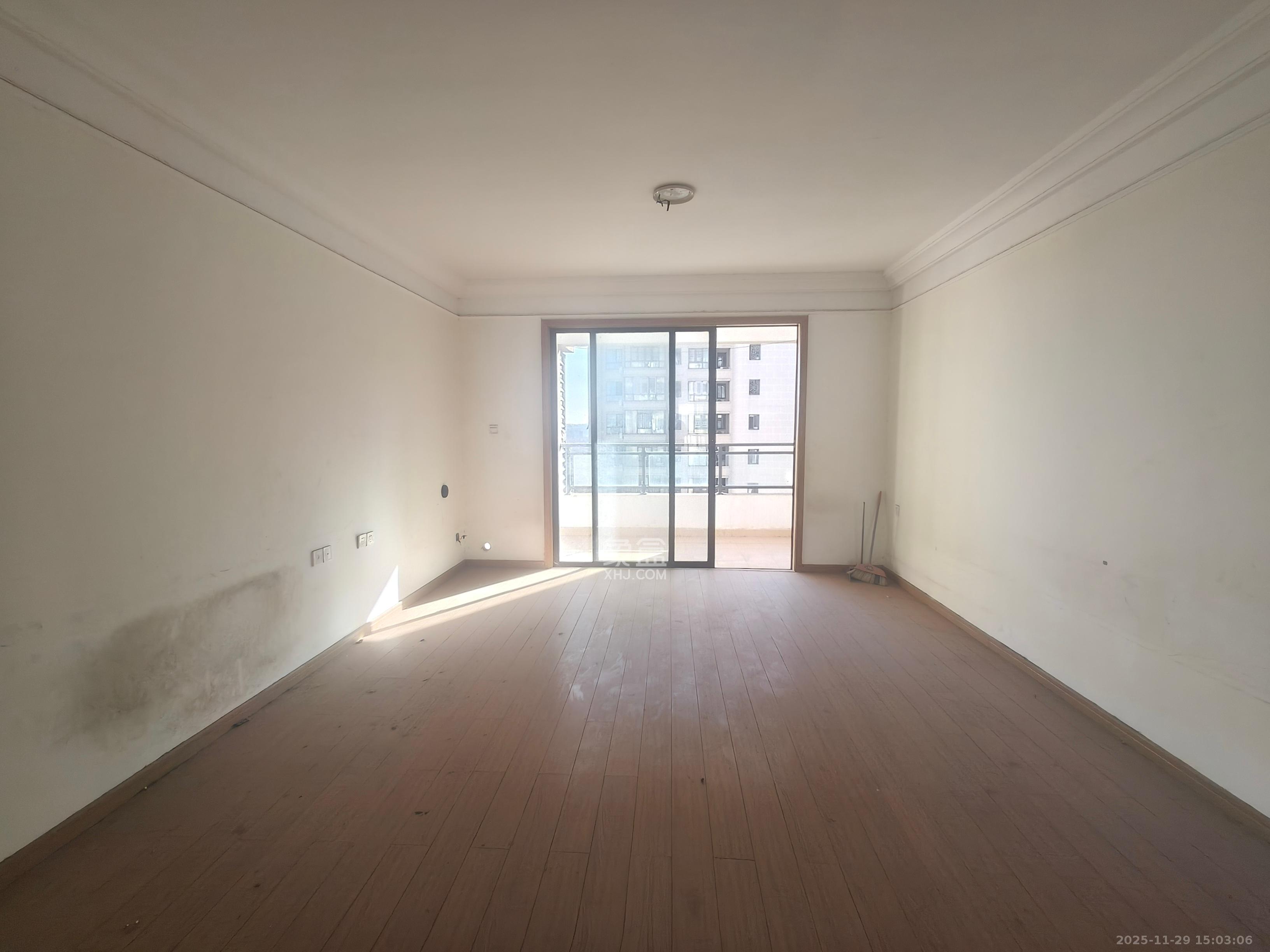 五矿万境蓝山 4室2厅2卫 2800.0元/月 五矿万境蓝山 4室2厅2卫 2800.0元/月室内图