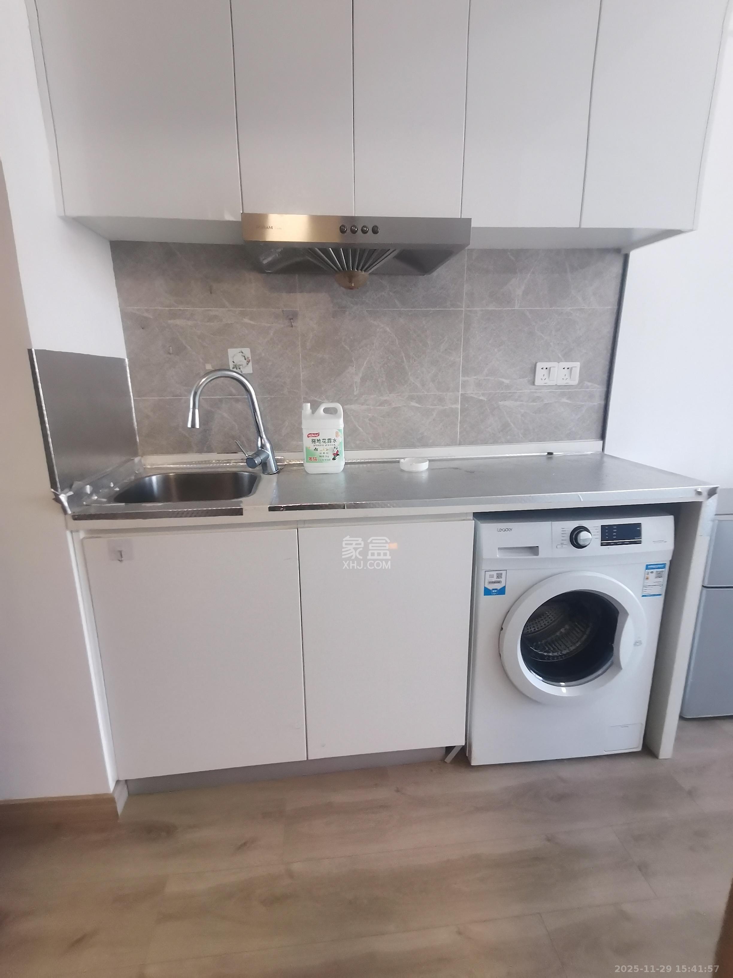 新城和樾（新城和樾公馆）  1室1厅1卫    1100.0元/月室内图