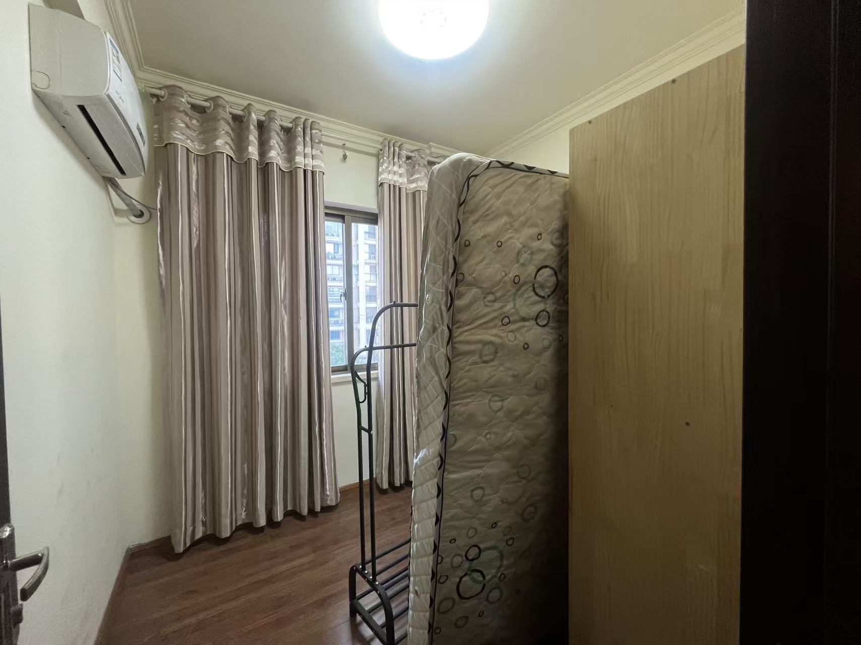 碧桂园  3室2厅1卫    1200.0元/月室内图