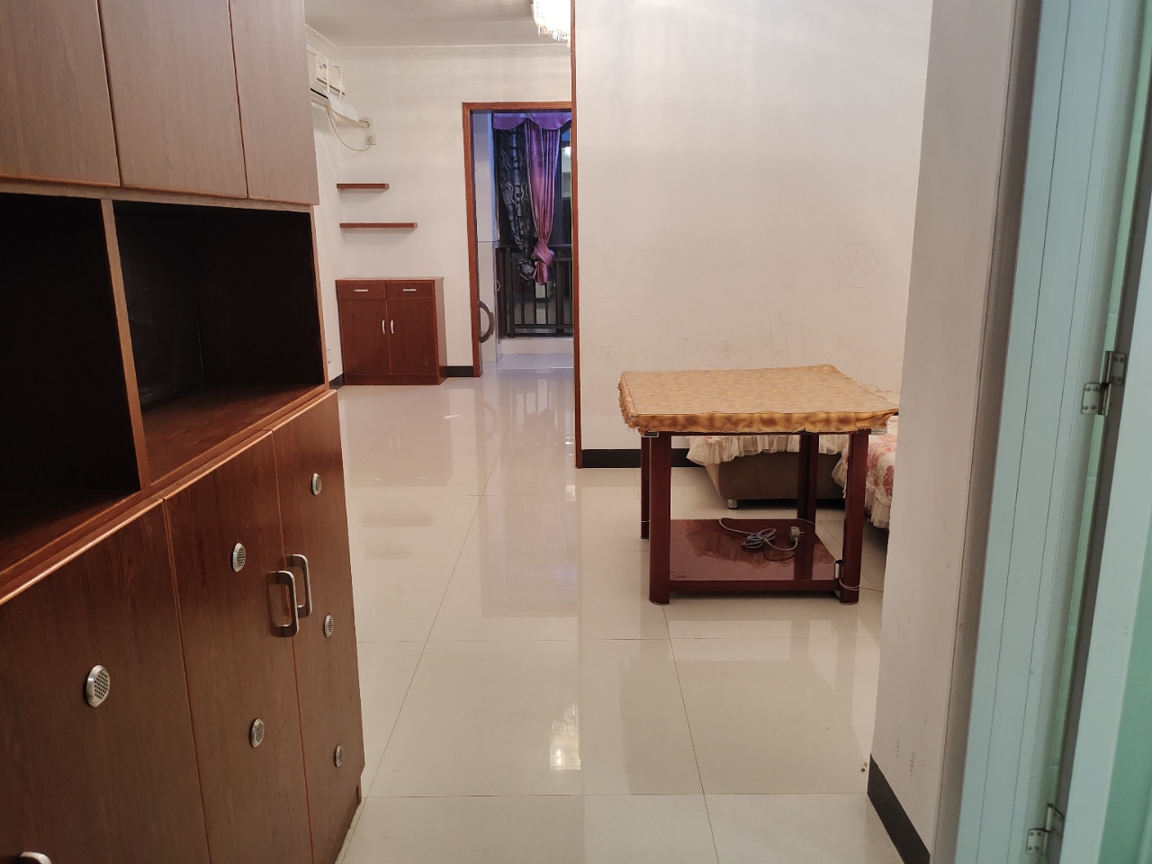 大同芙蓉 1室1厅1卫 26.8万 大同芙蓉 1室1厅1卫 26.8万客厅