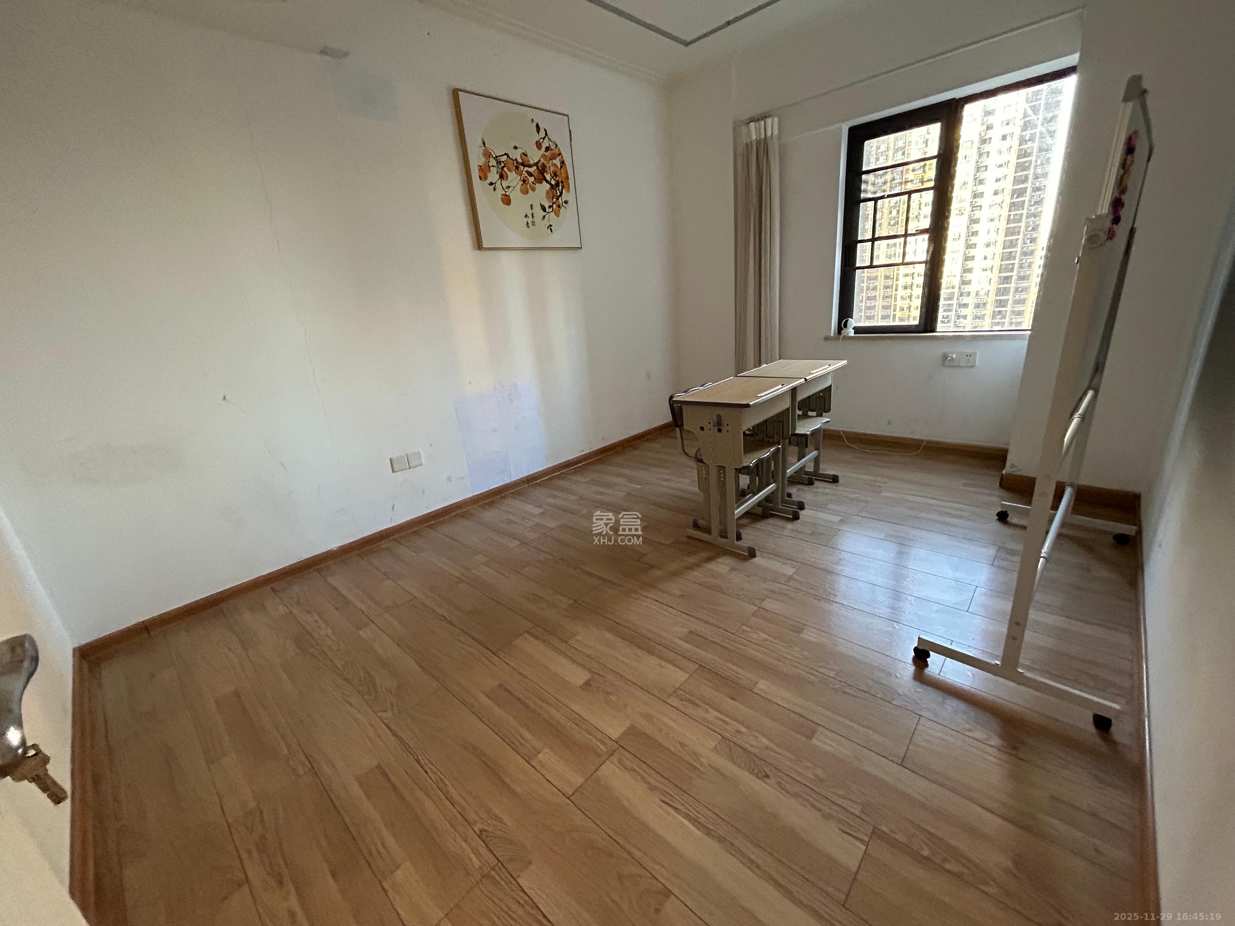 钰龙天下二期(钰龙佳园) 1室1厅1卫 6200.0元/月 钰龙天下二期(钰龙佳园) 1室1厅1卫 6200.0元/月室内图