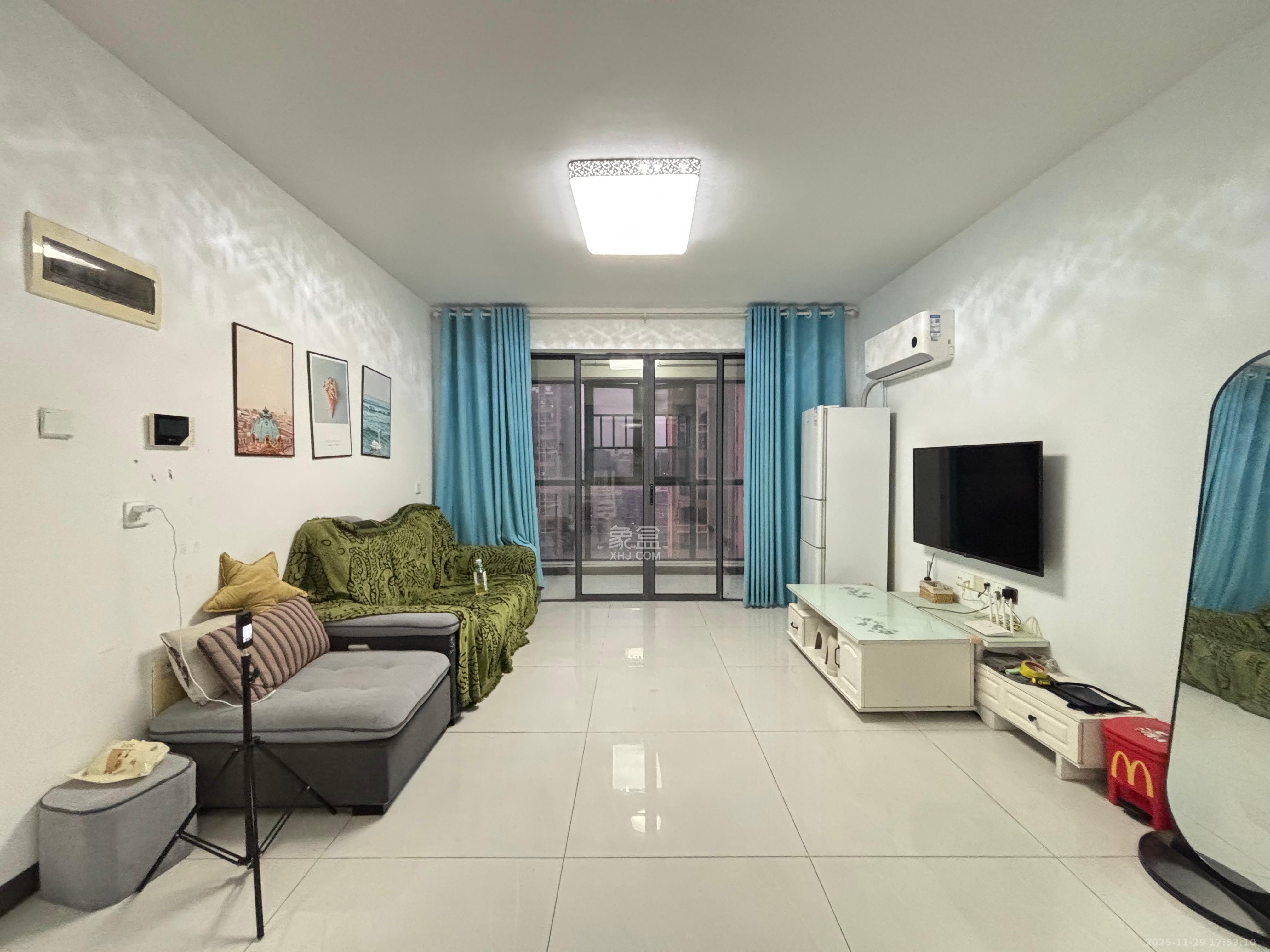 梅溪峰汇（房聚梅溪壹中心）  3室2厅2卫    2500.0元/月