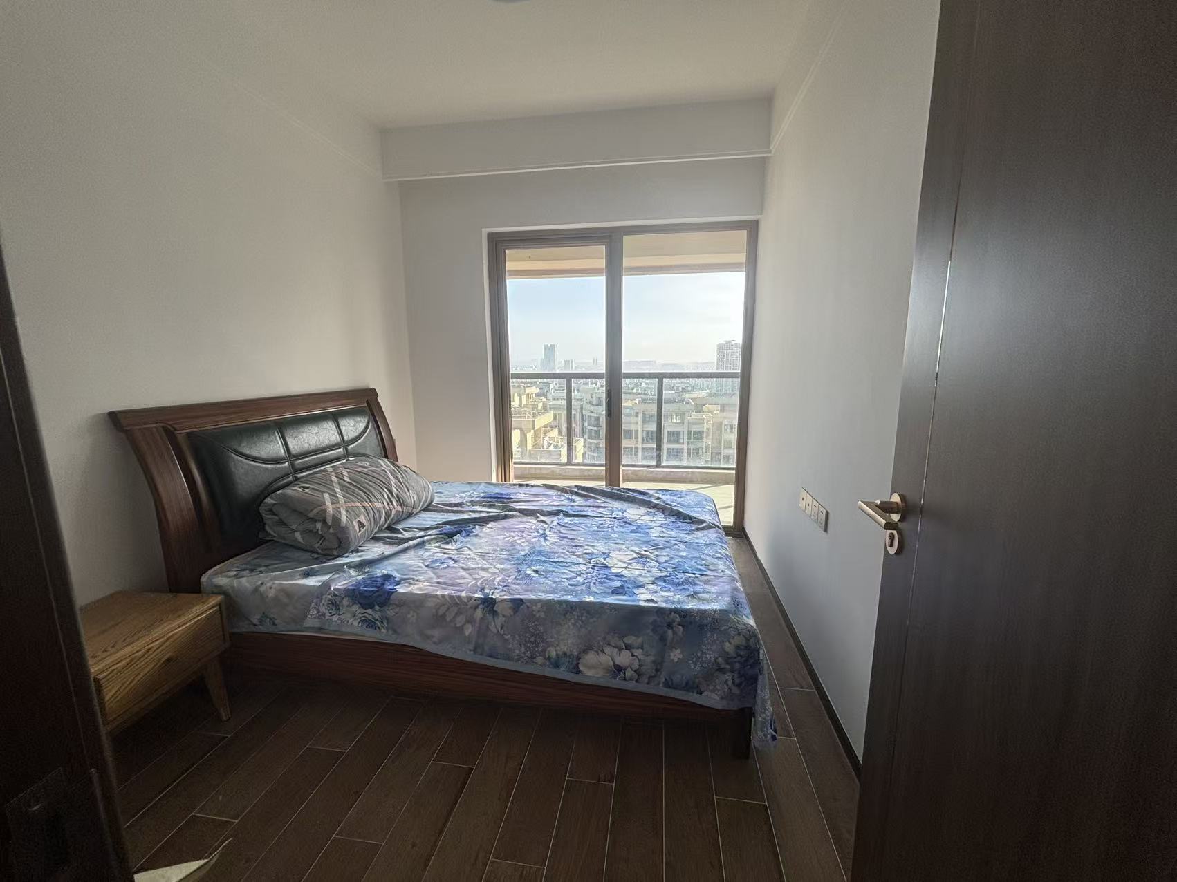 阳光金典（颐养公社阳光城二期）  3室2厅2卫    2800.0元/月室内图